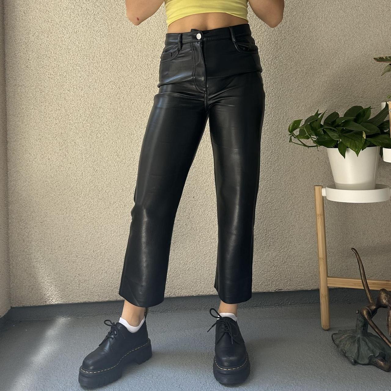 Aritzia Melina Cropped Pants - Depop