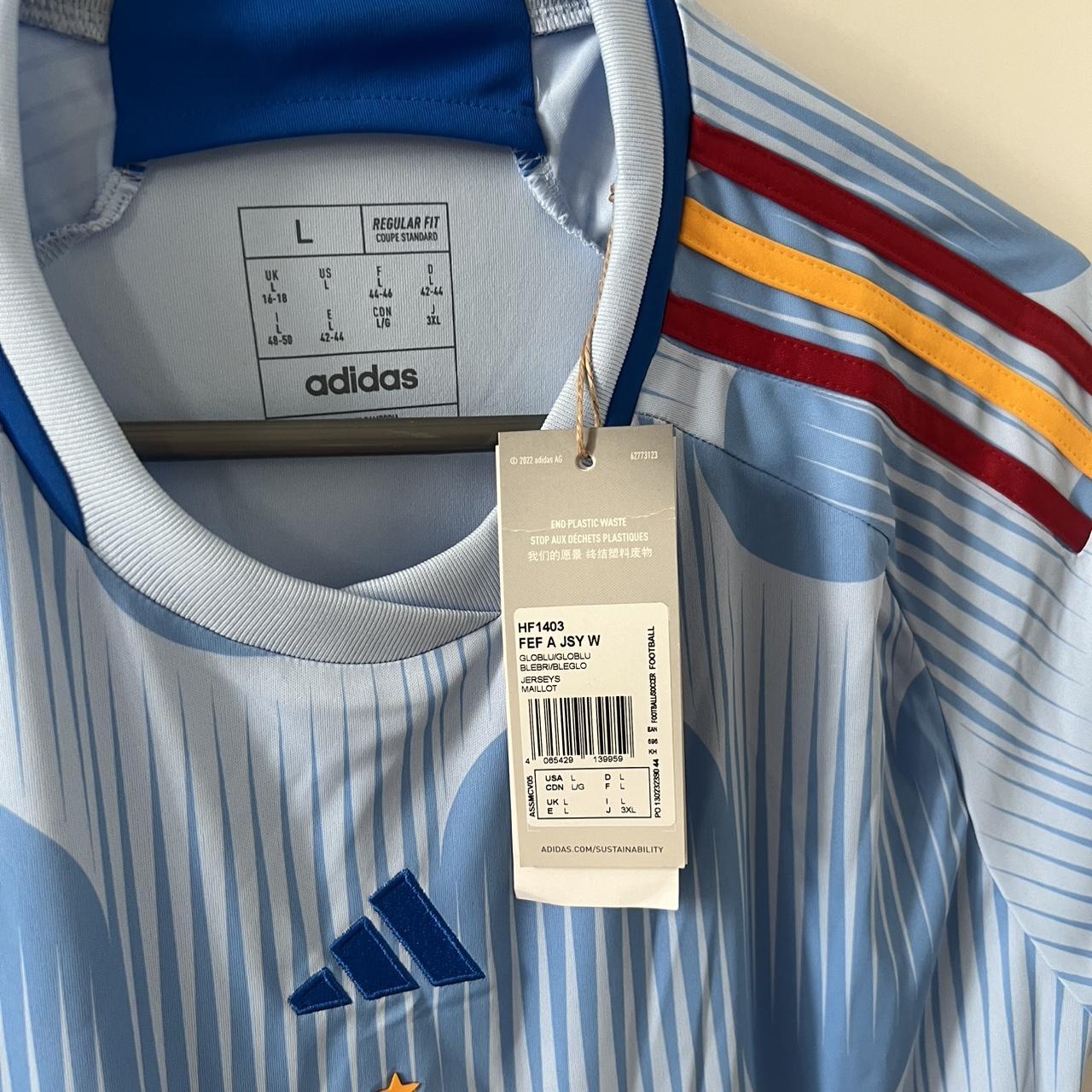 はと Women adidas ZX Wavian white and cream trainers. Uk | Depop