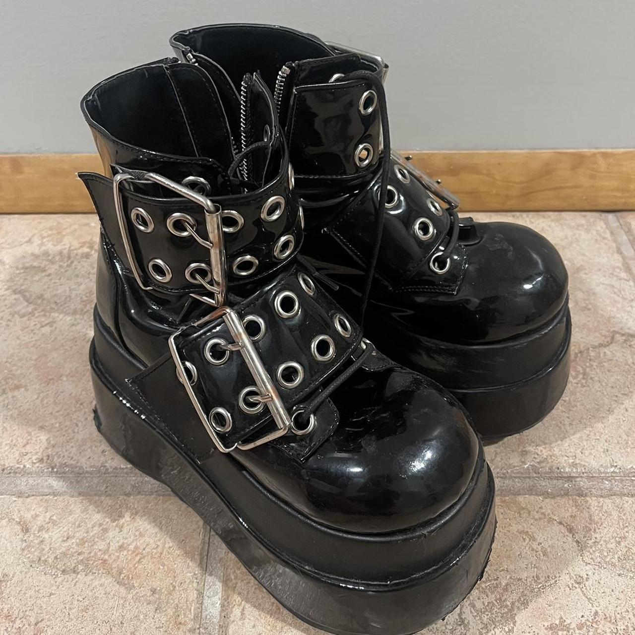 demonia bear 104 black