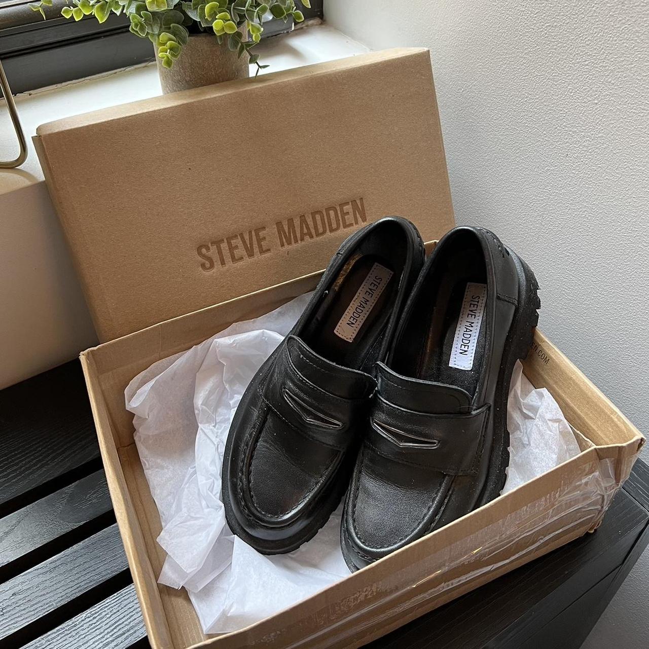 Steve Madden Women's Black Loafers | Depop