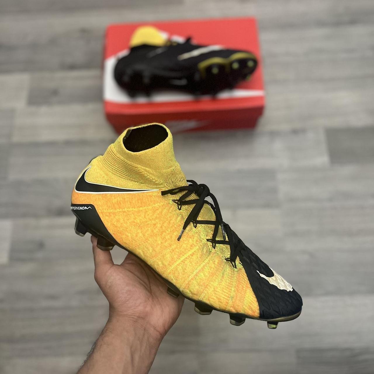 cheap nike hypervenom phantom football boots
