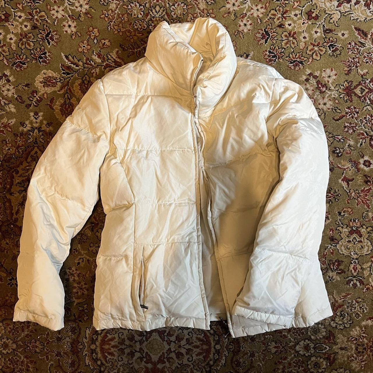 FITTED VINTAGE GUESS PUFFER JACKET IN CREAM