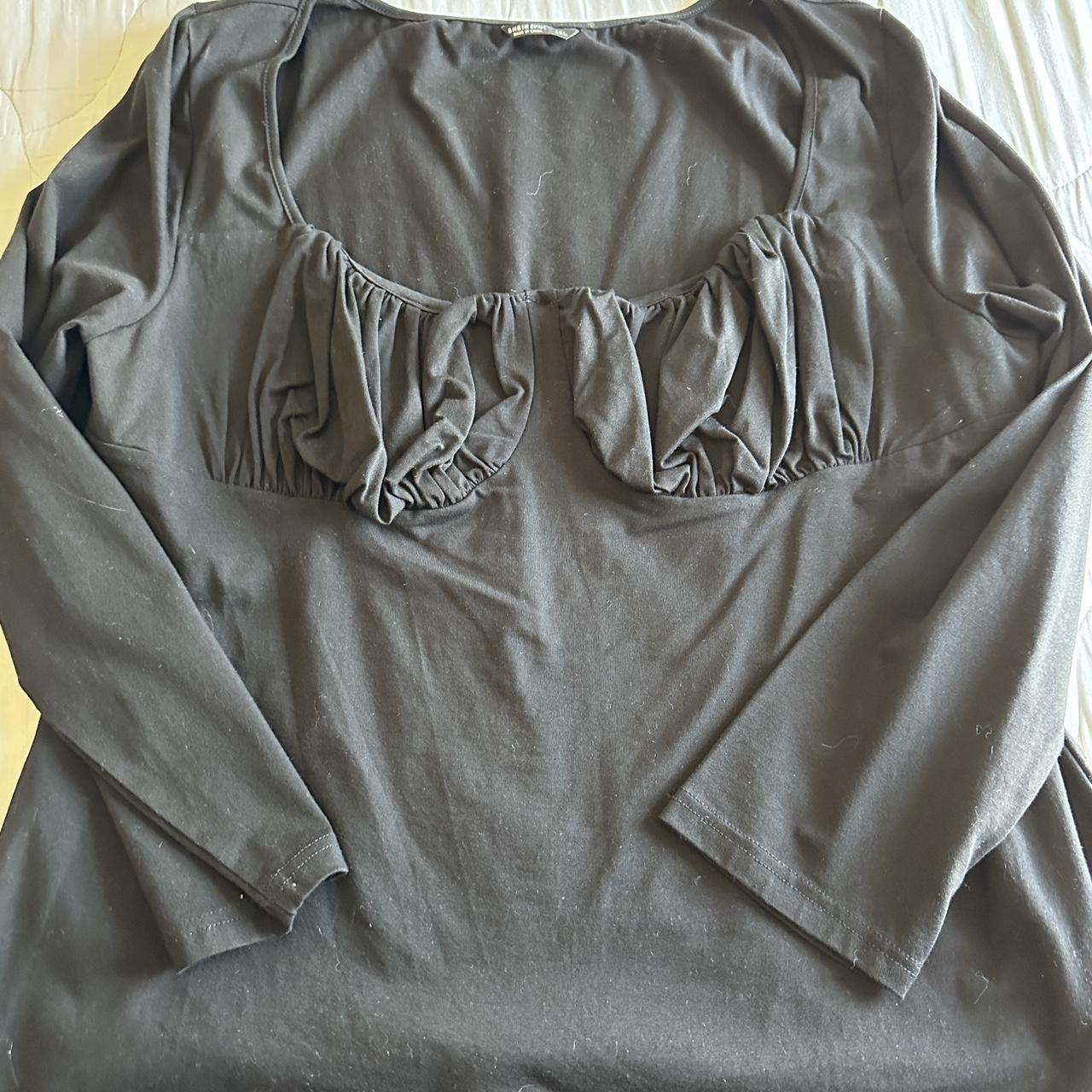 item listed by leslieeovoxo
