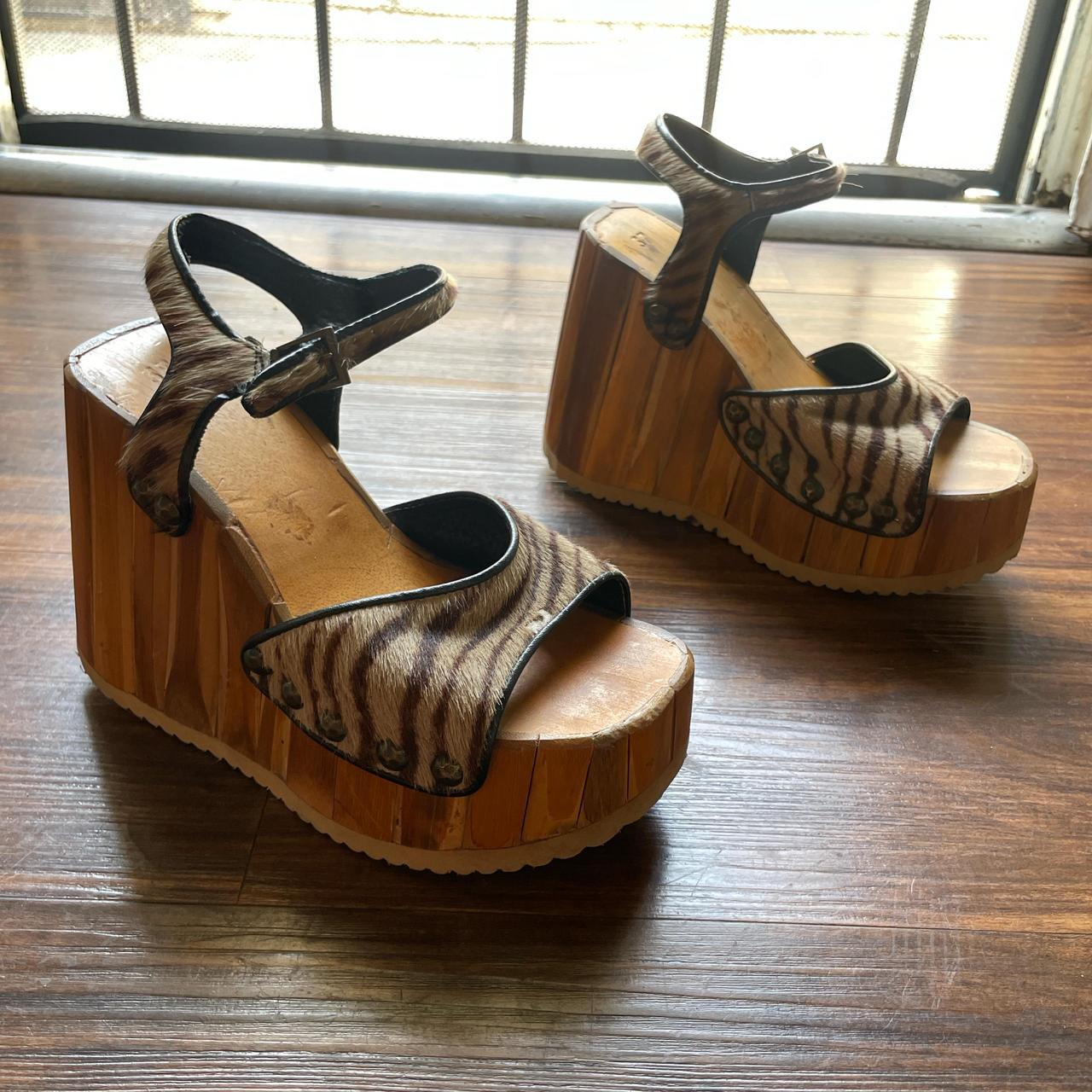 shoes brown platform sandals 90s