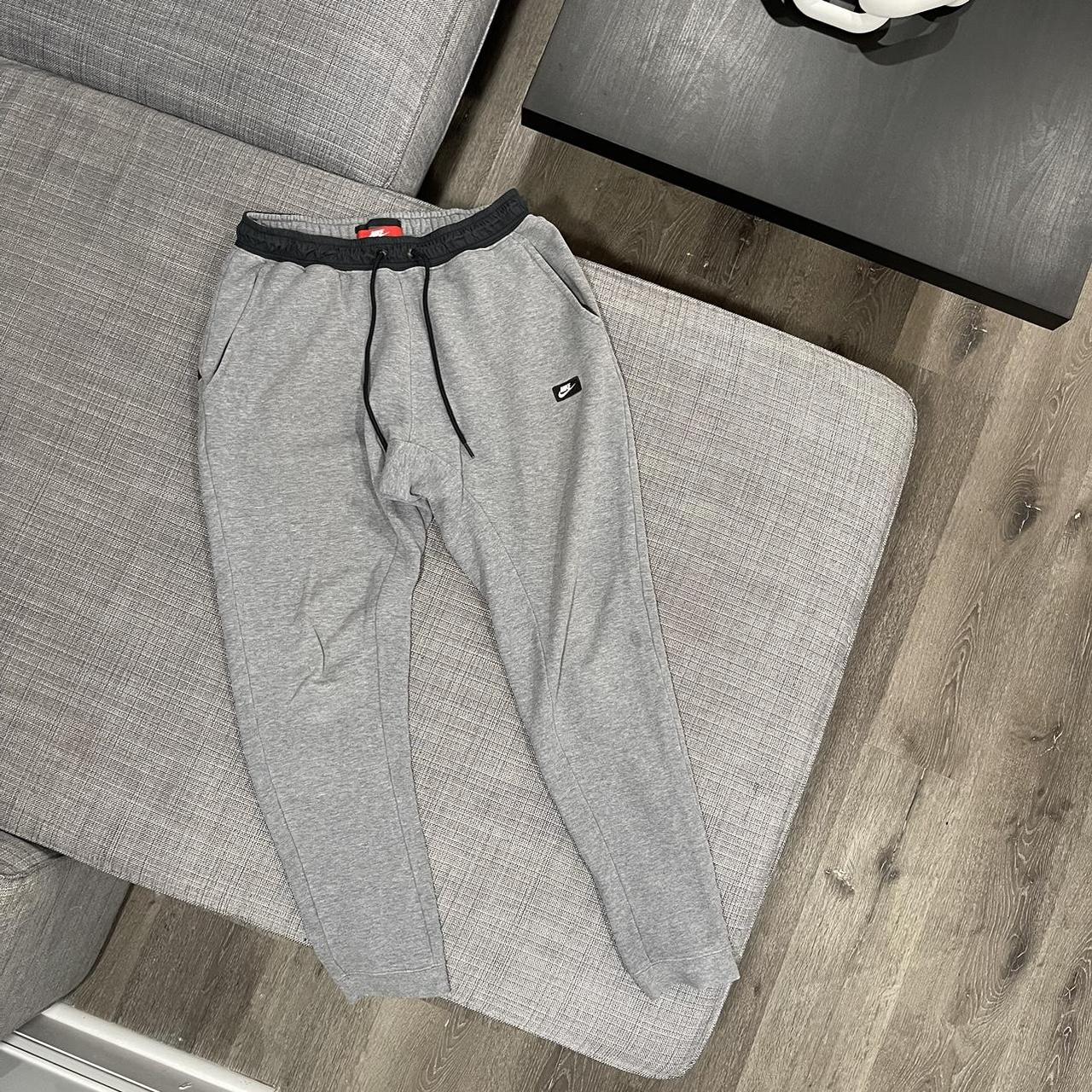 Grey nike outlet modern joggers