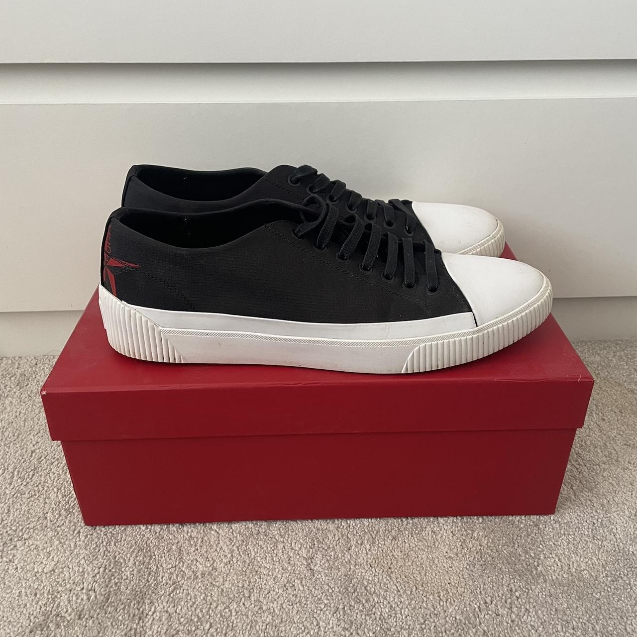 mens hugo boss trainers