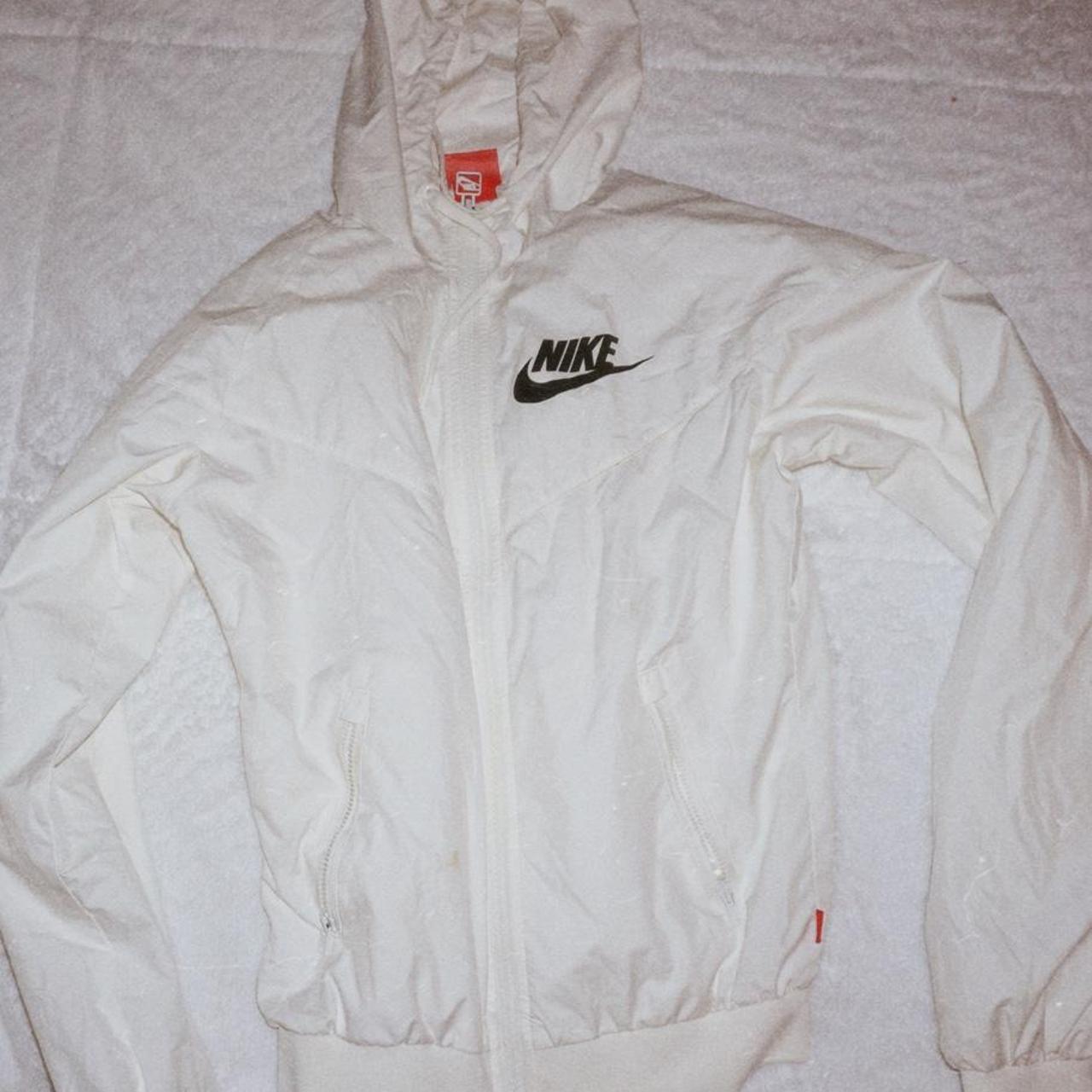 Nike 2024 windbreaker poshmark