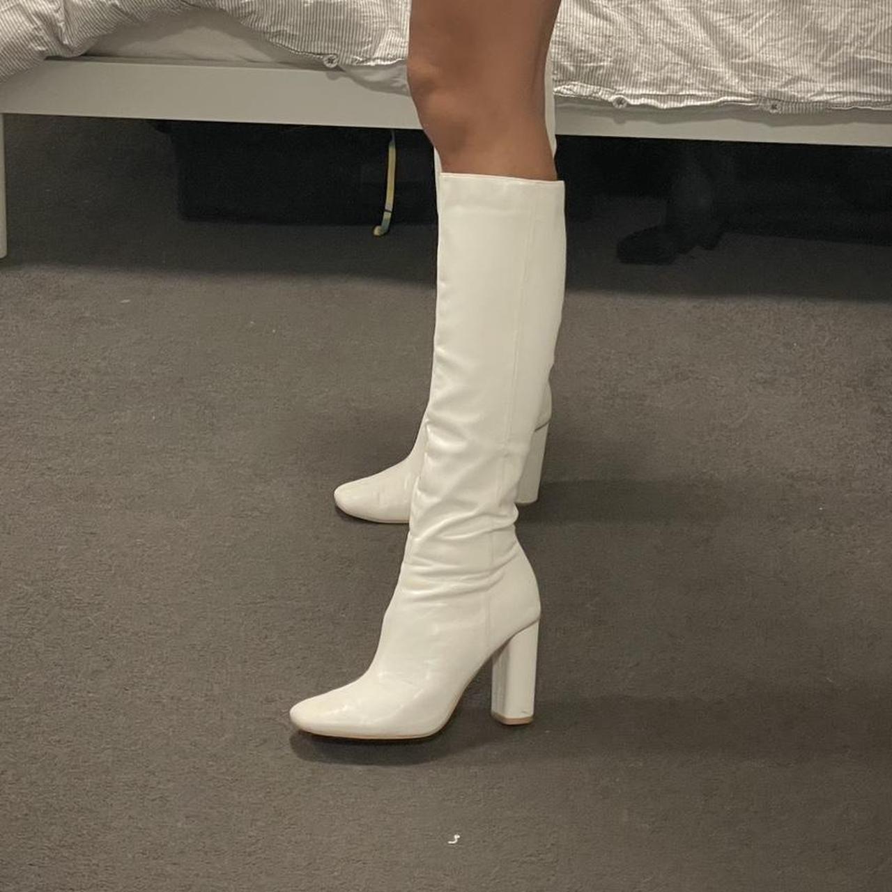White knee high boots Size 5 Used twice Cant... - Depop