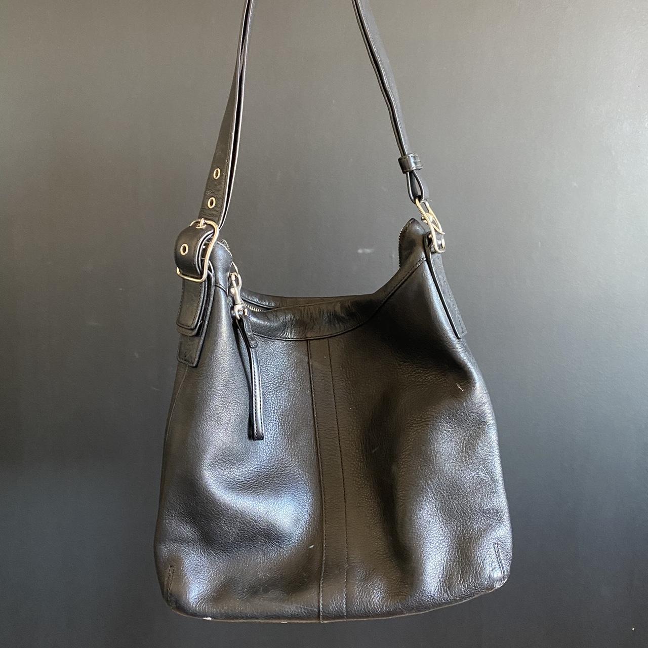 Vintage & Classic Coach Black Leather Shoulder Bag