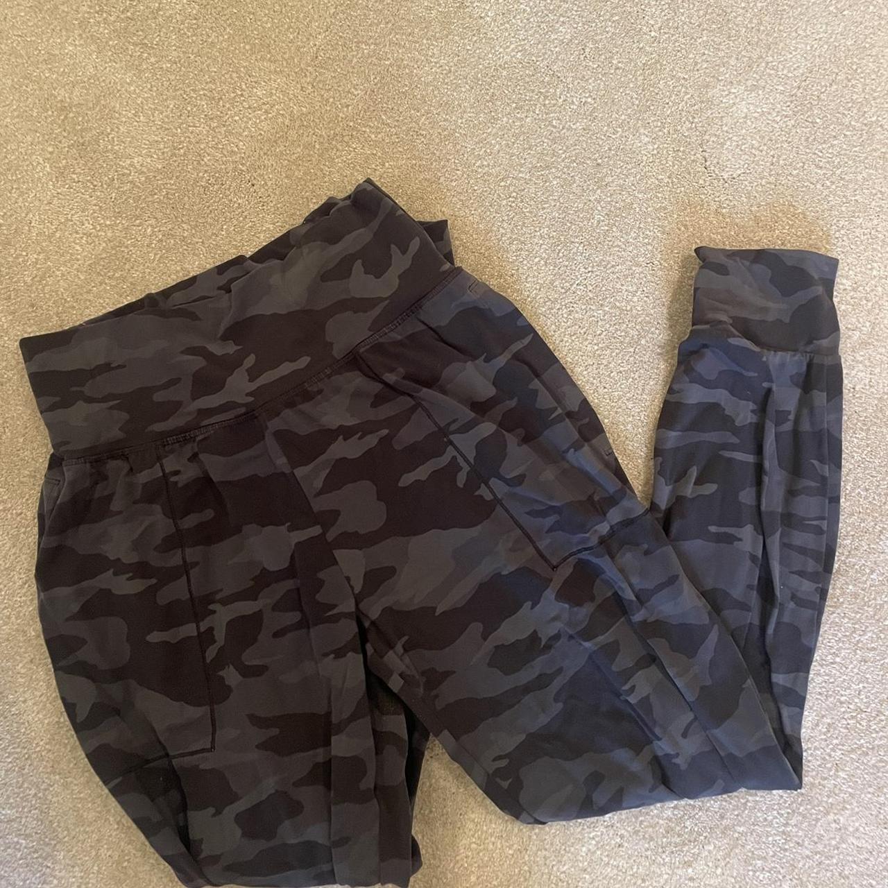 Athleta salutation camo jogger Depop