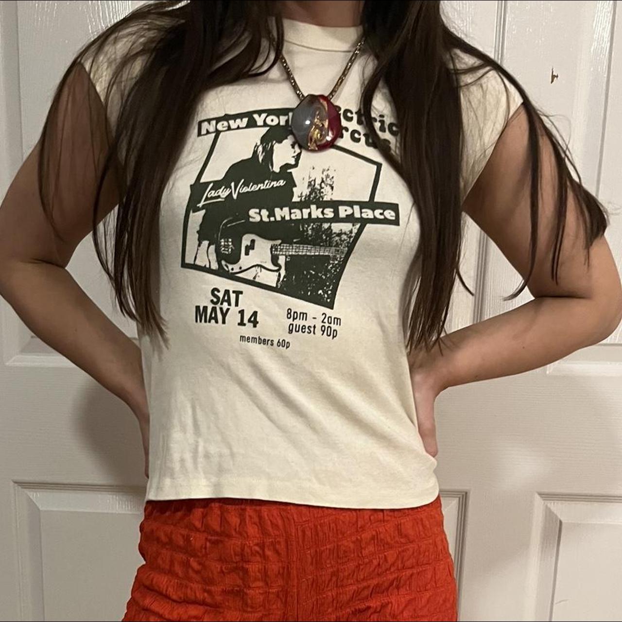 Brandy Melville Women's Red and White T-shirt | Depop