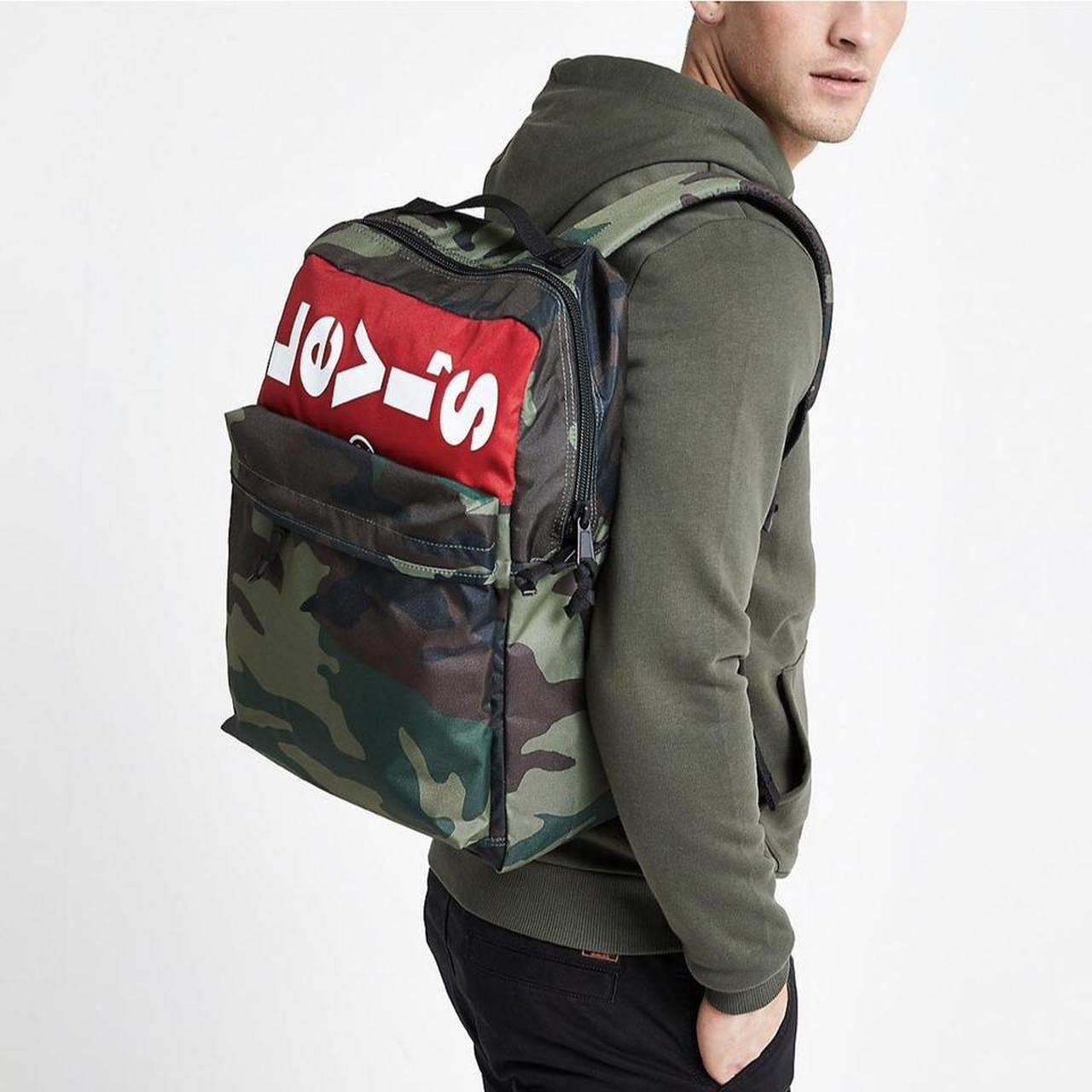 Levi's deals camo backpack