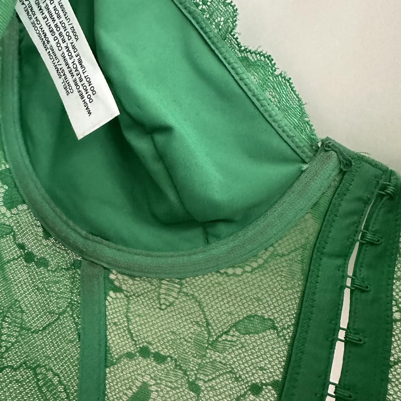 Glassons lace garter top green $20 incl... - Depop