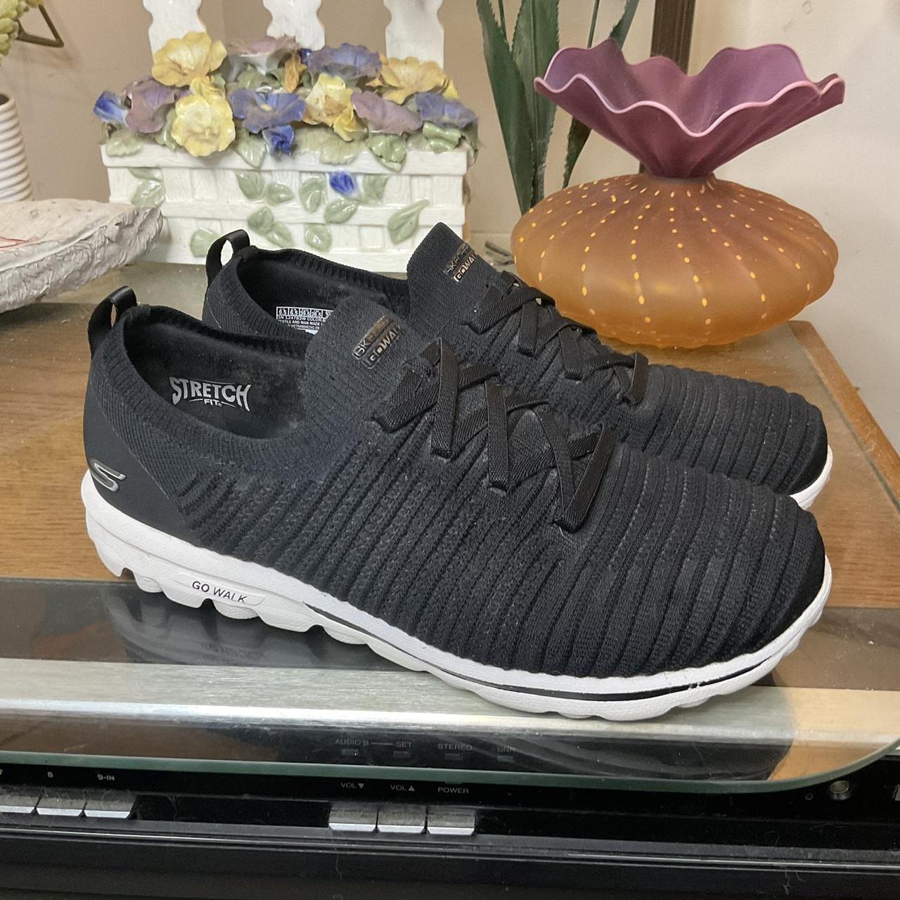 Sketchers stretch knit sneakers online