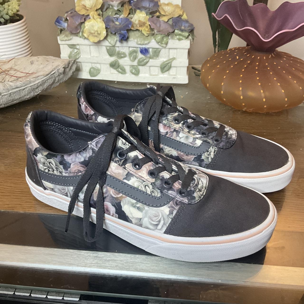VANS WOMENS WARD FLORAL SATIN SKATE SHOES Depop