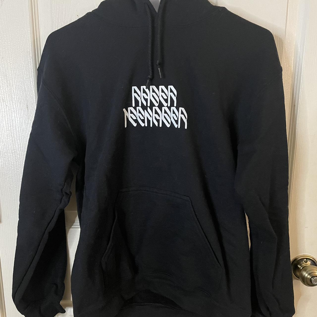 Black hoodie online teenager