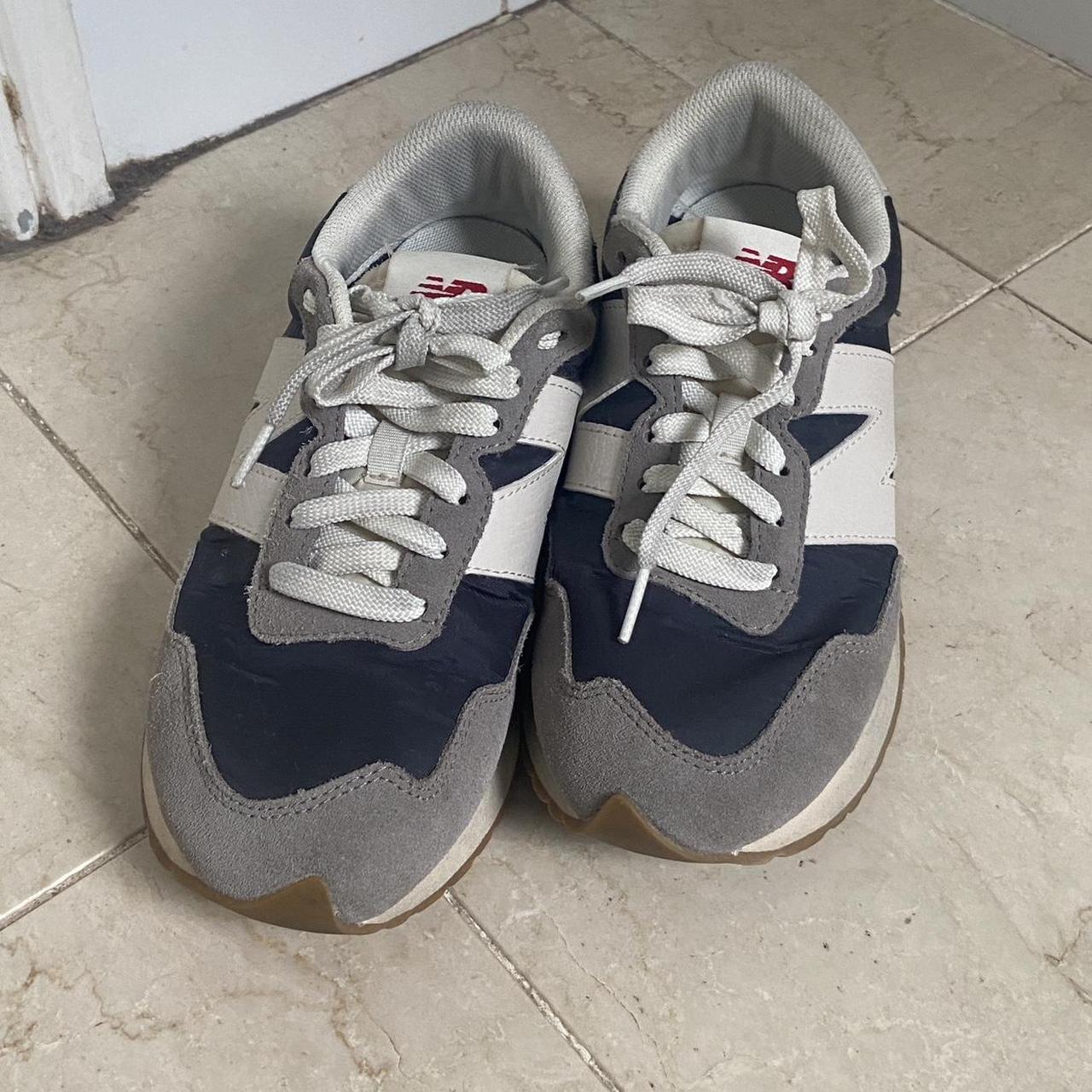 retro new balance womens