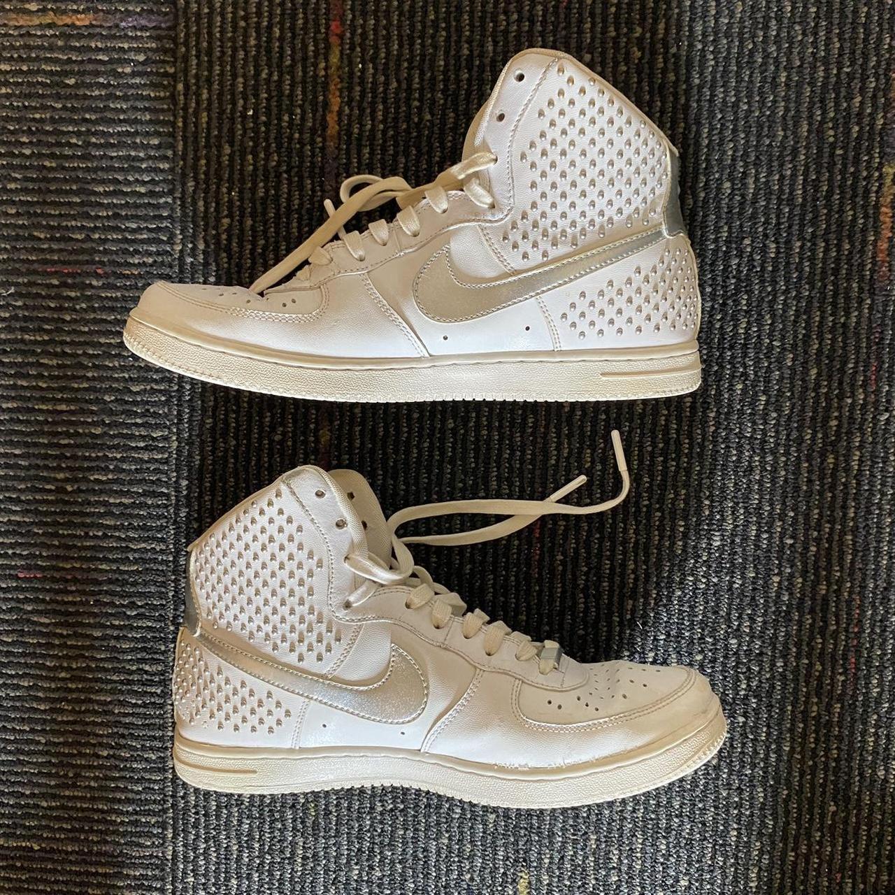 Nike air force 1 high sales womens silver