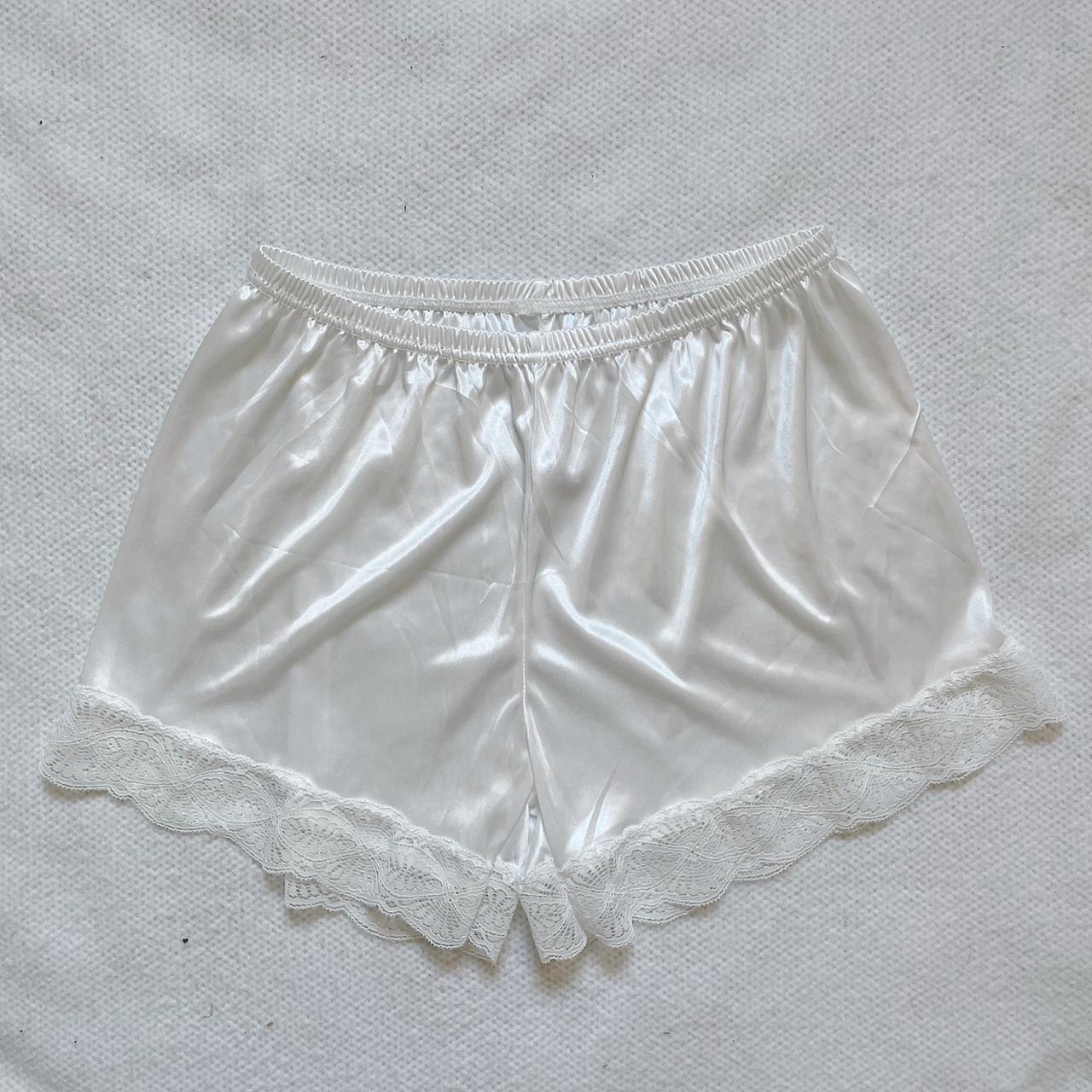 Women's White Shorts Depop