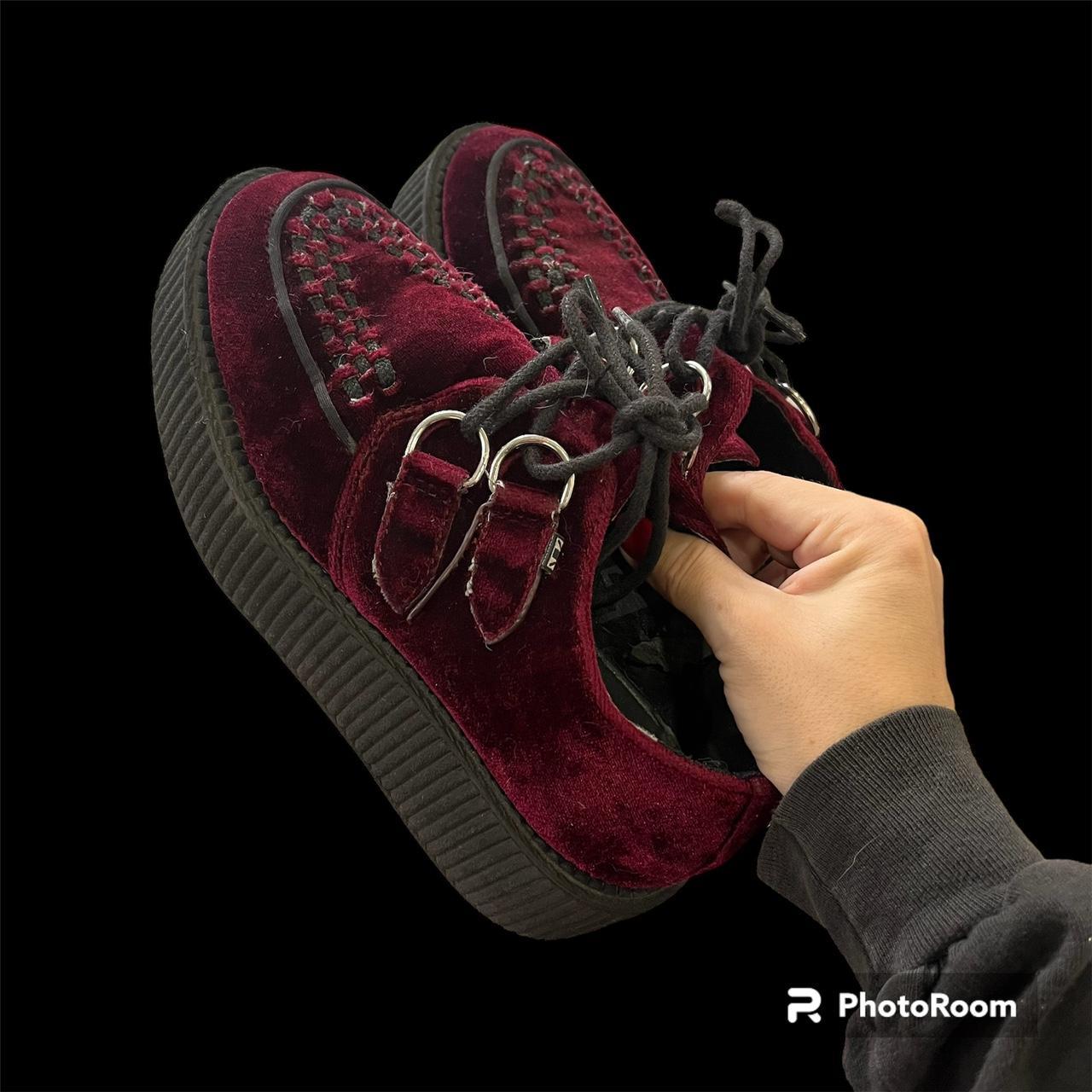 Burgundy best sale velvet creepers