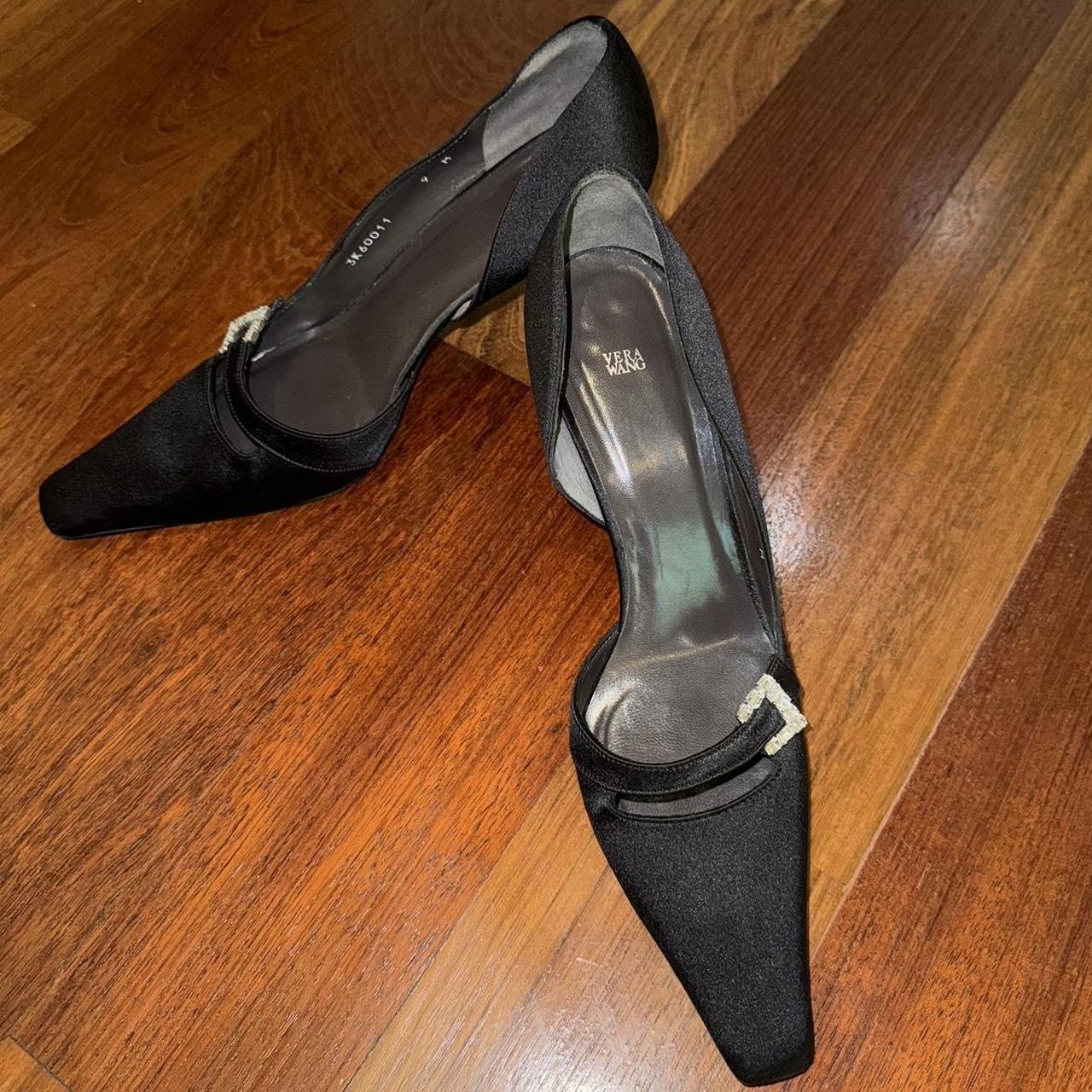 Vera retailer wang black pumps heels square toe