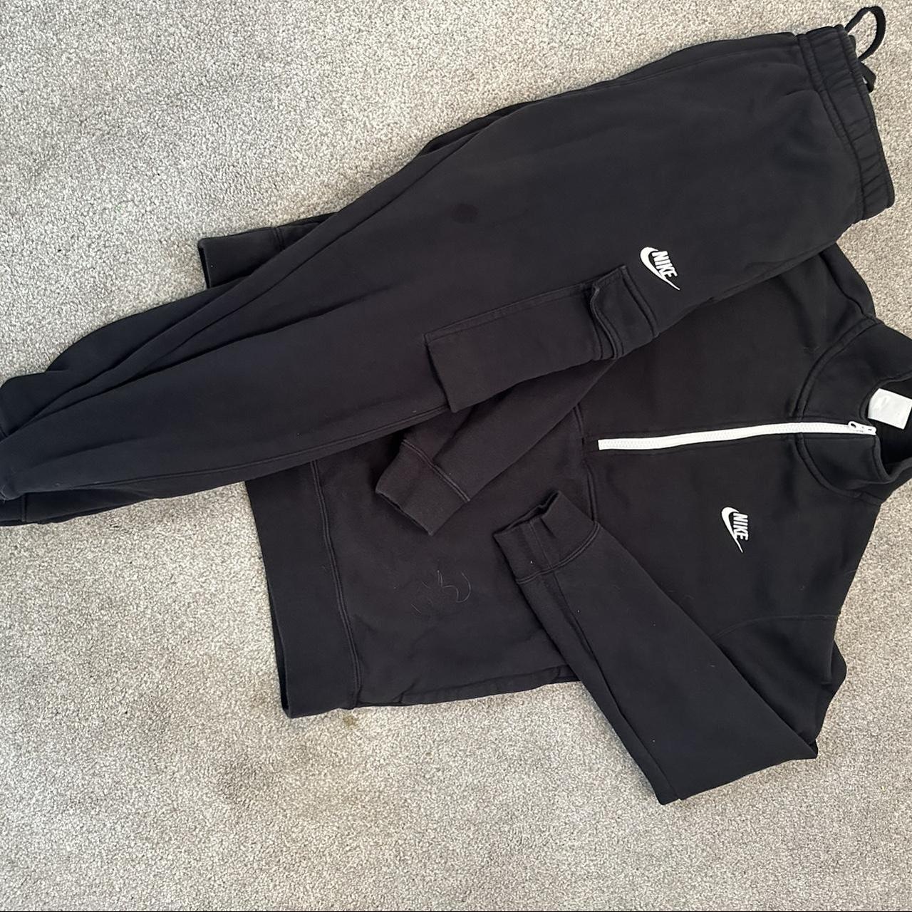 mens nike cargo tracksuit
