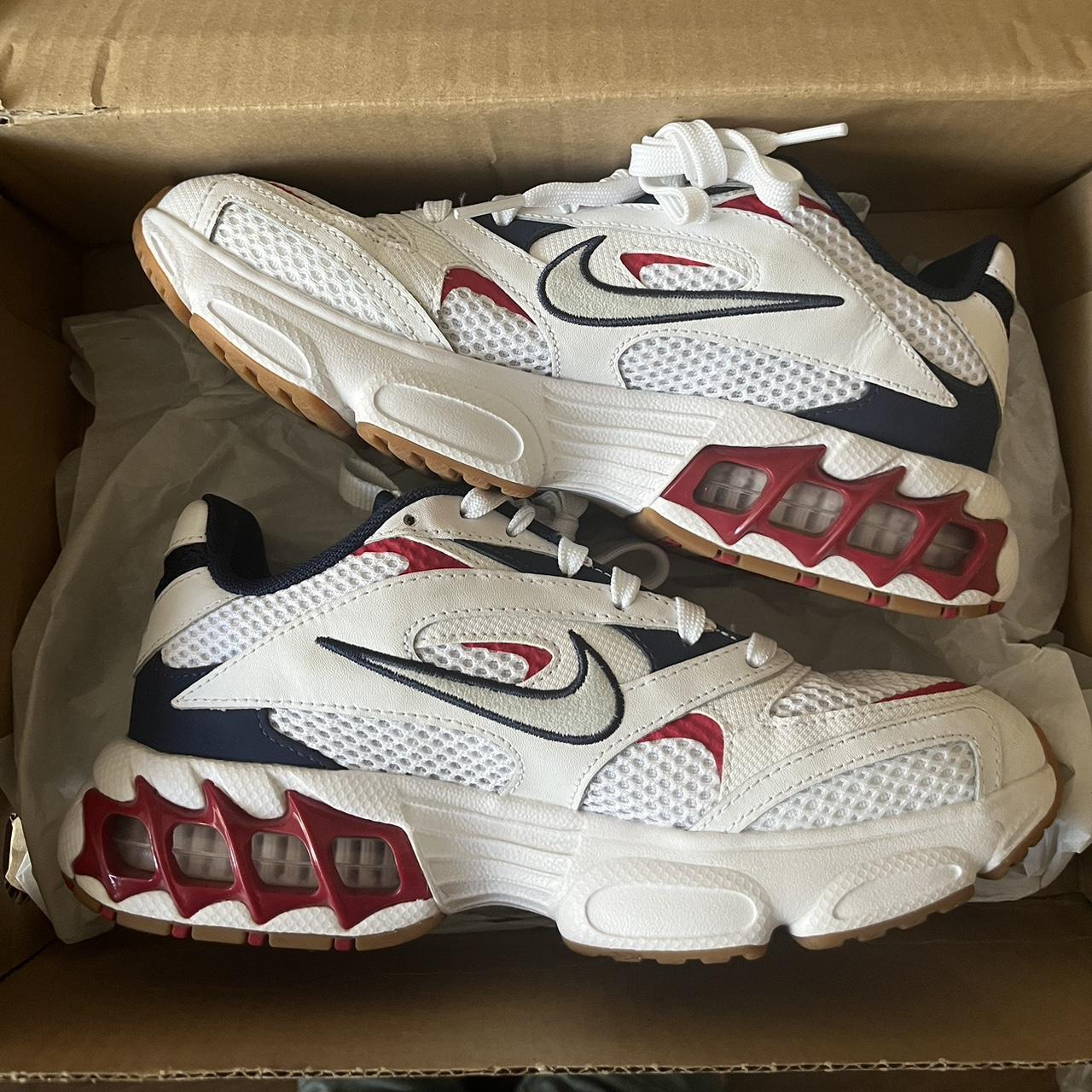 nike zoom air fire trainers in white grey and yellow