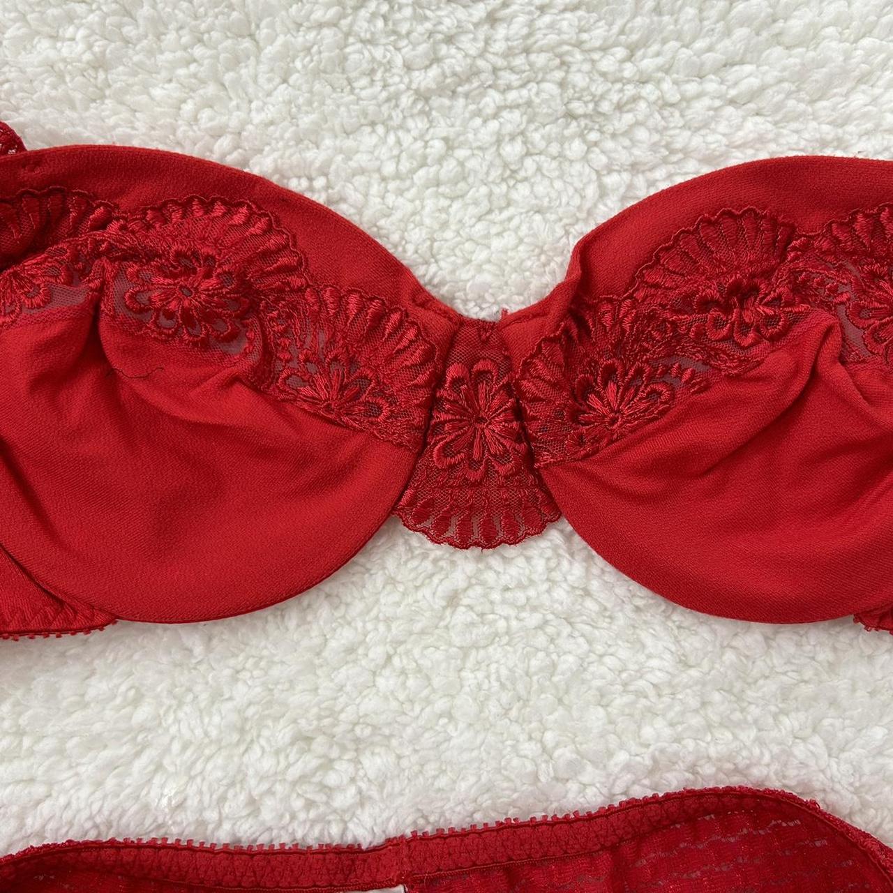 Vintage Valentino red lace bra and thong set Bra has | Depop