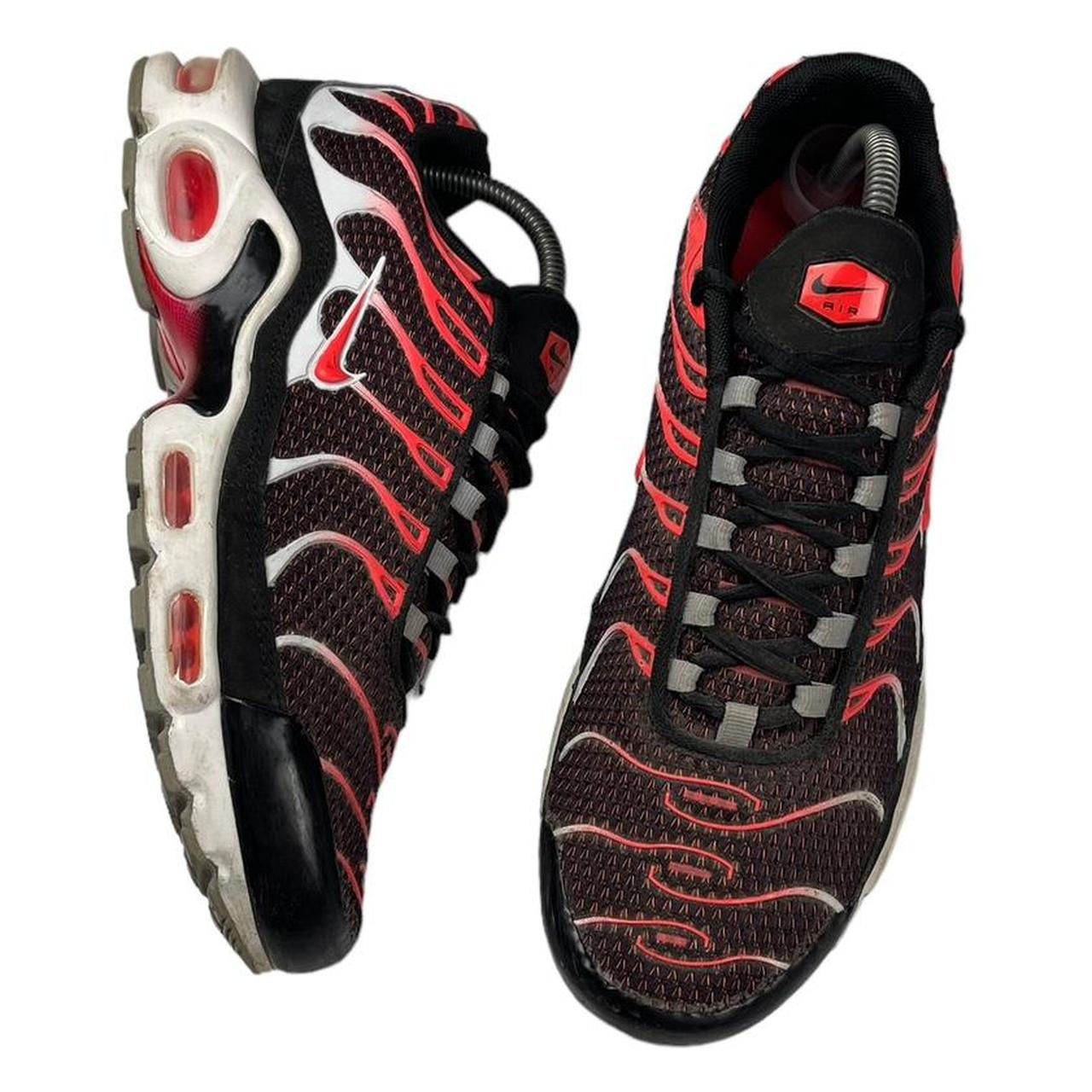 nike air max plus tn hot lava