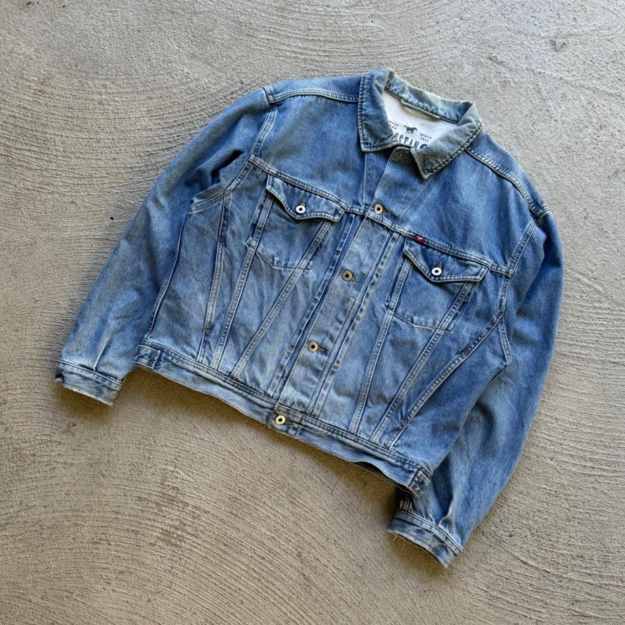 Vintage MUSTANG Light Washed Blue Denim top Jean Jacket