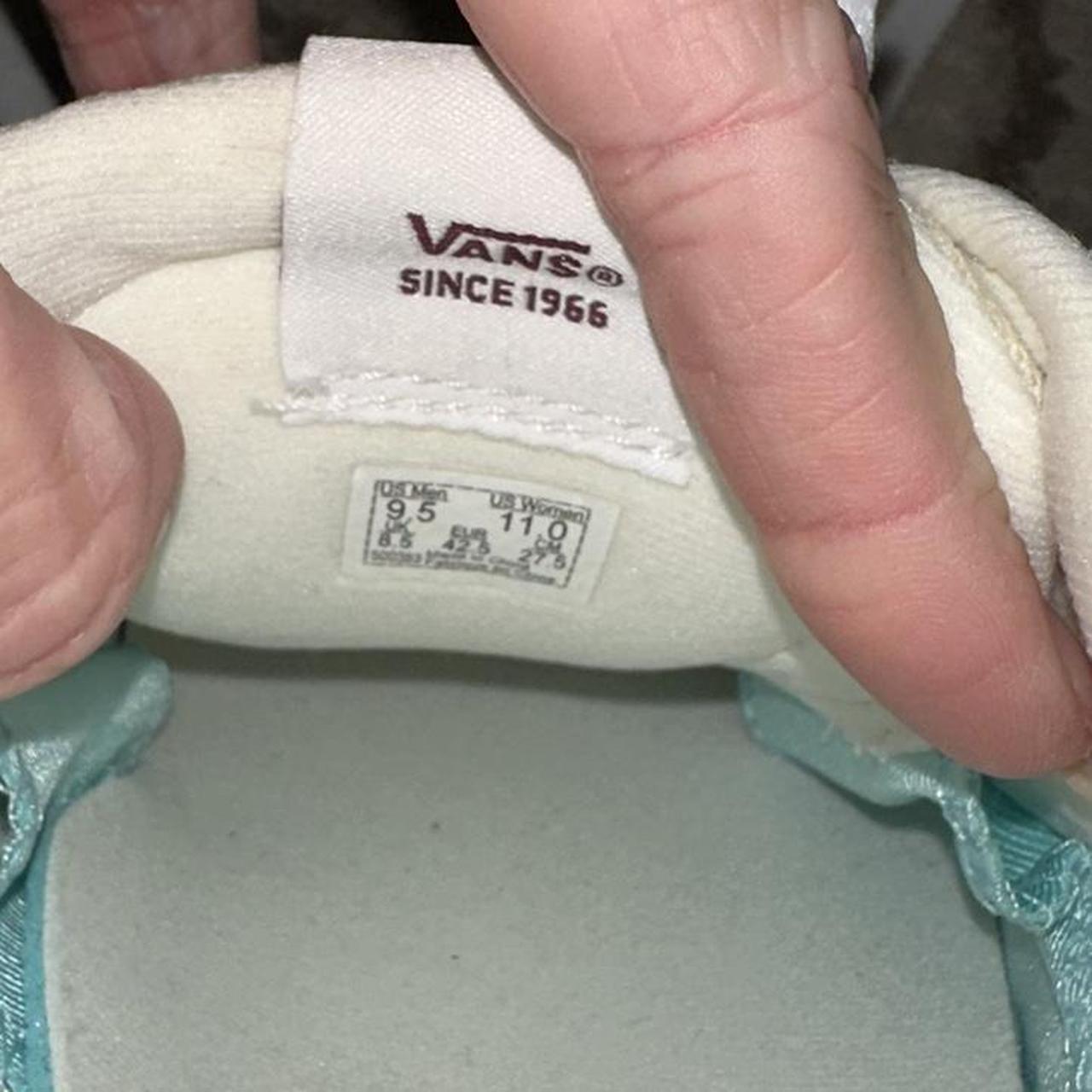 Vans clearance size label