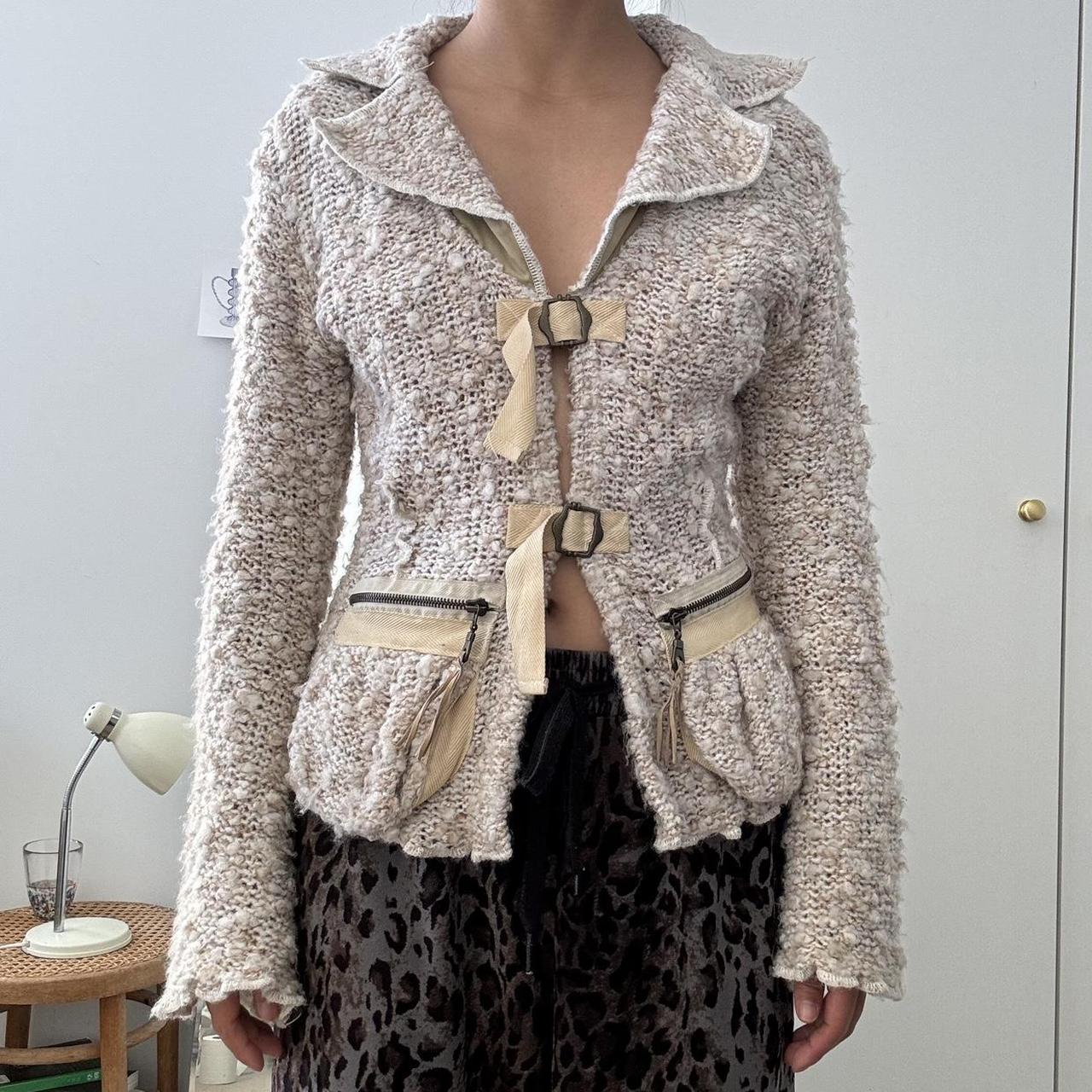item listed by leonayang