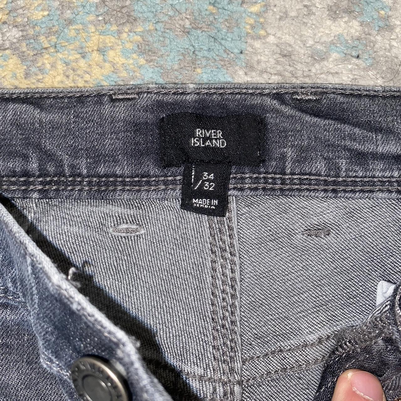 River island grey slim ripped jeans 10/10... Depop