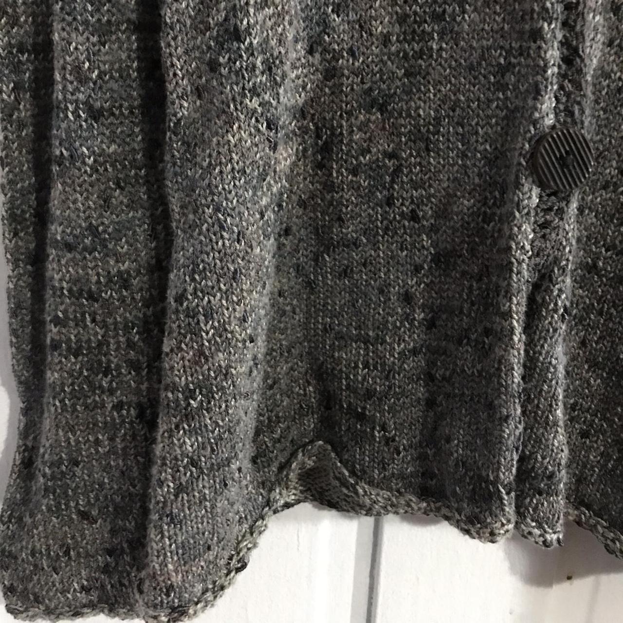 Grungey early 2000s style cardigan! Reminds me of... - Depop