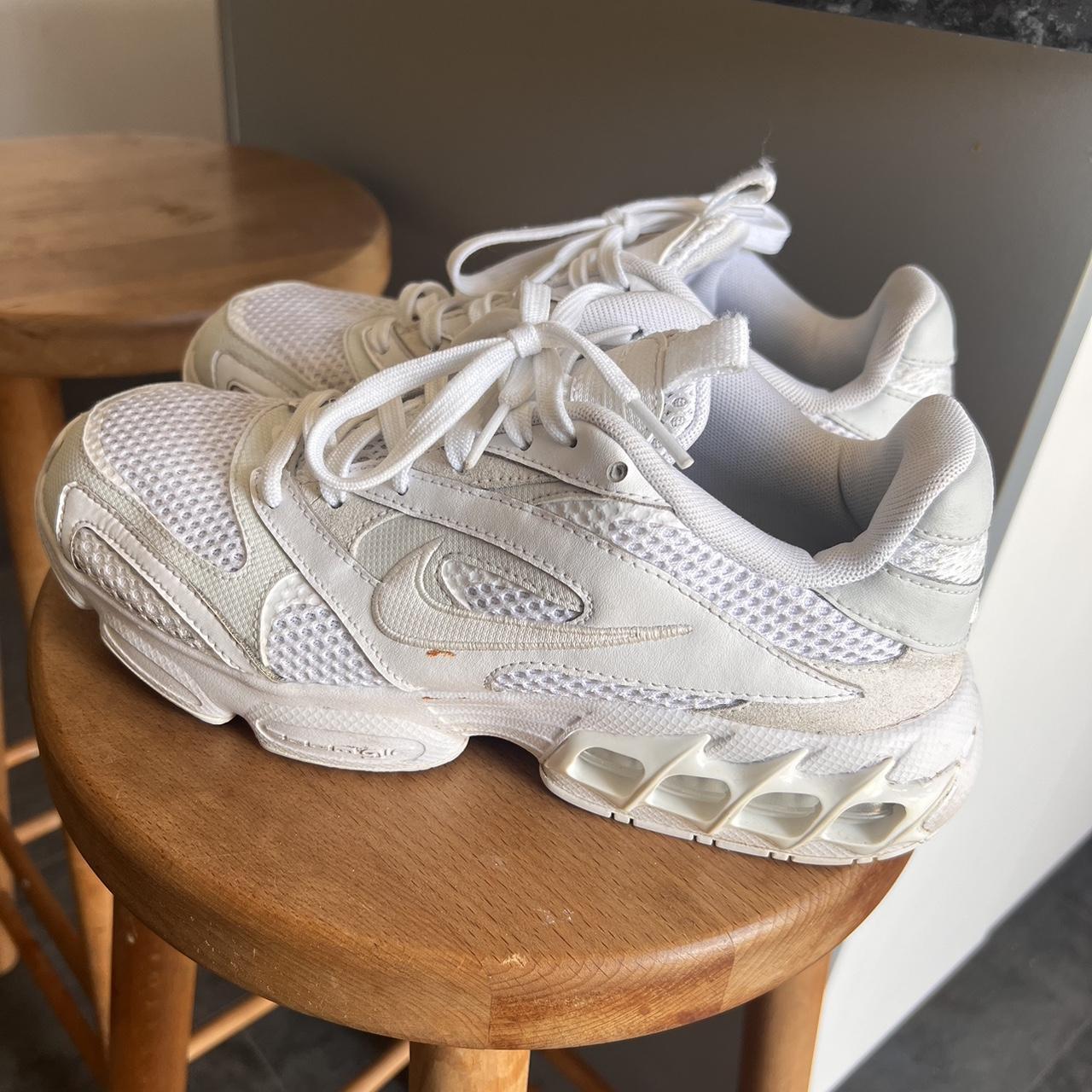nike zoom air fire trainers in white grey and yellow
