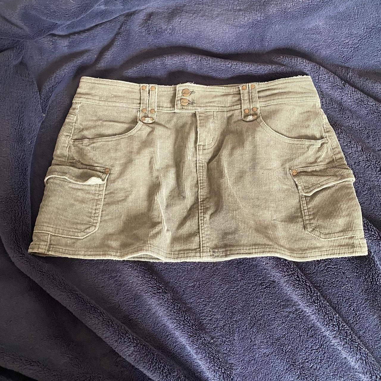 Women's Green Skirt | Depop