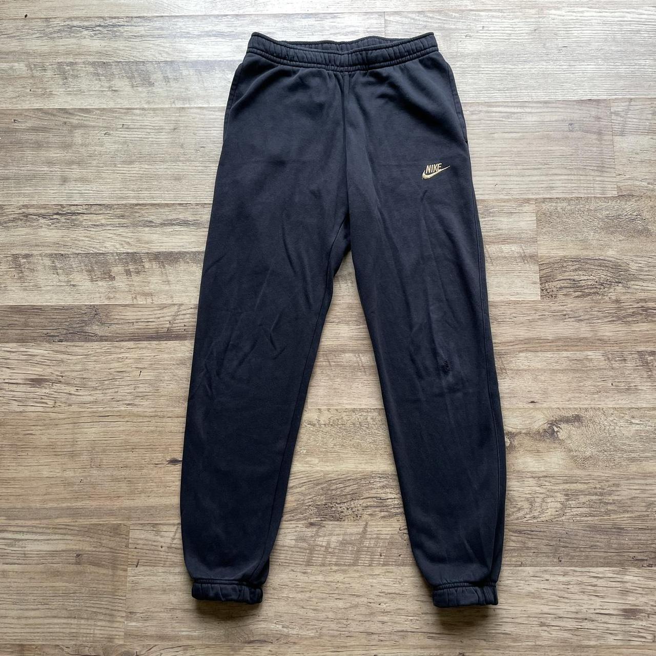 Nike Club Joggers In Black Size Small Good - Depop