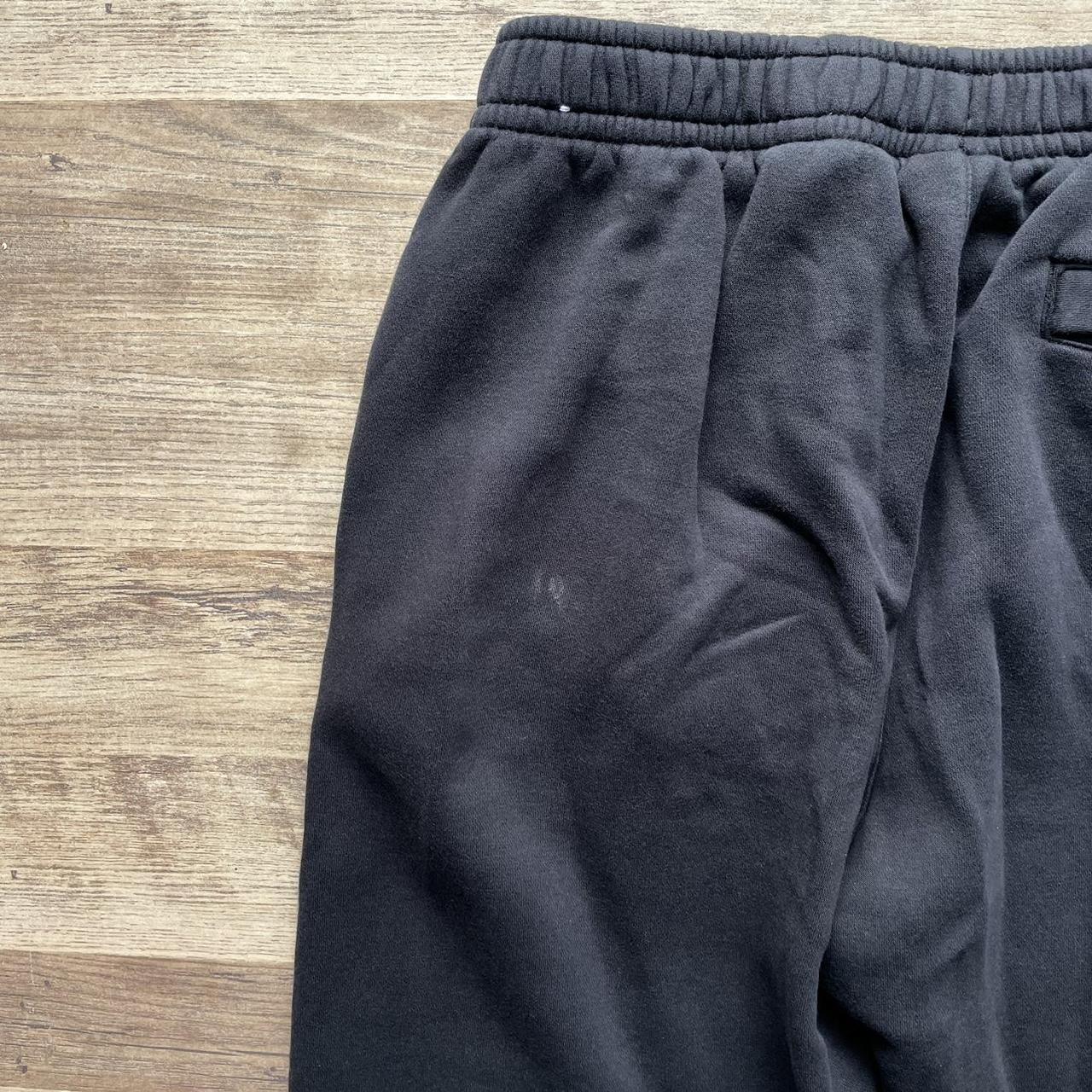 Nike Club Joggers in Black Size Large Good... Depop