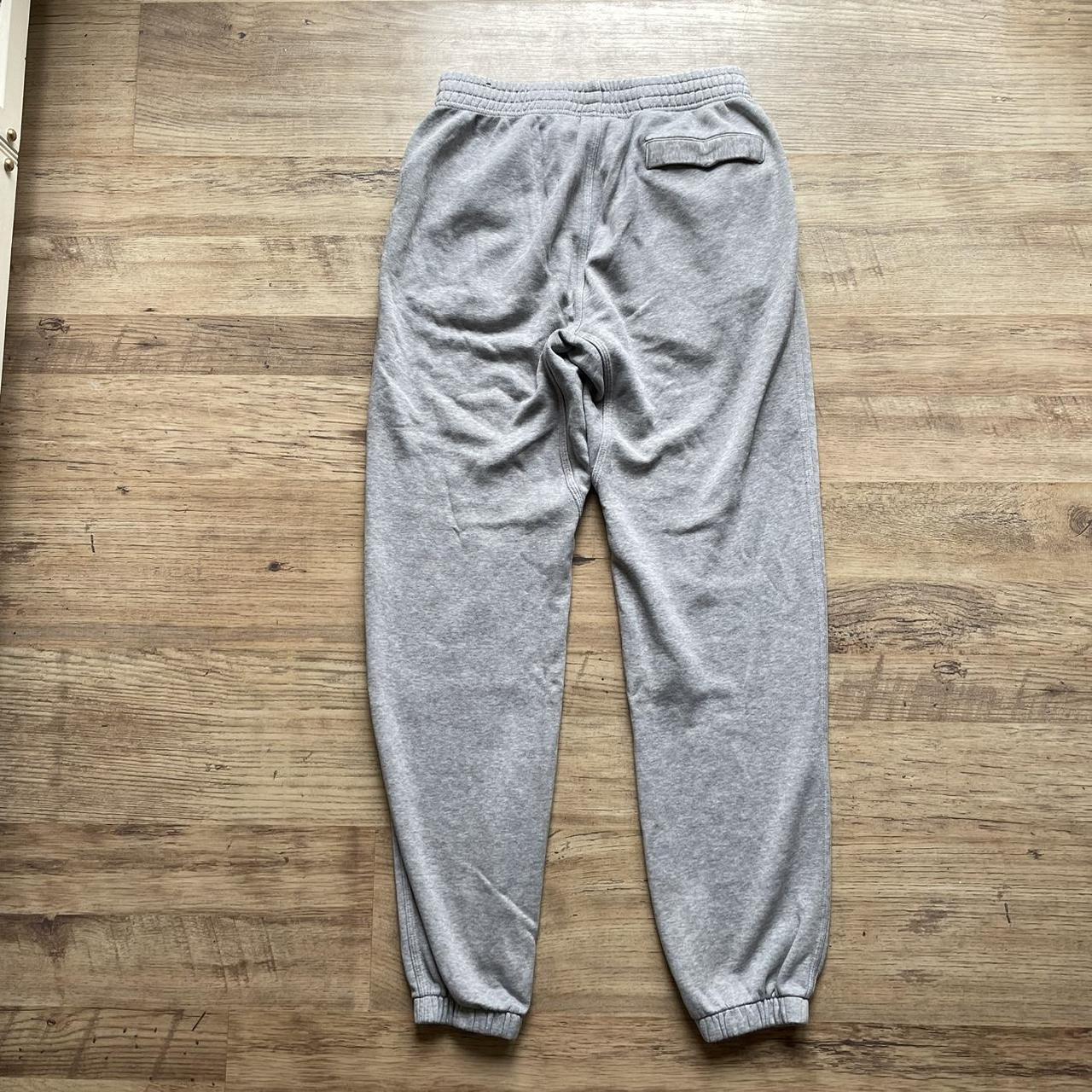 mens nike club joggers grey