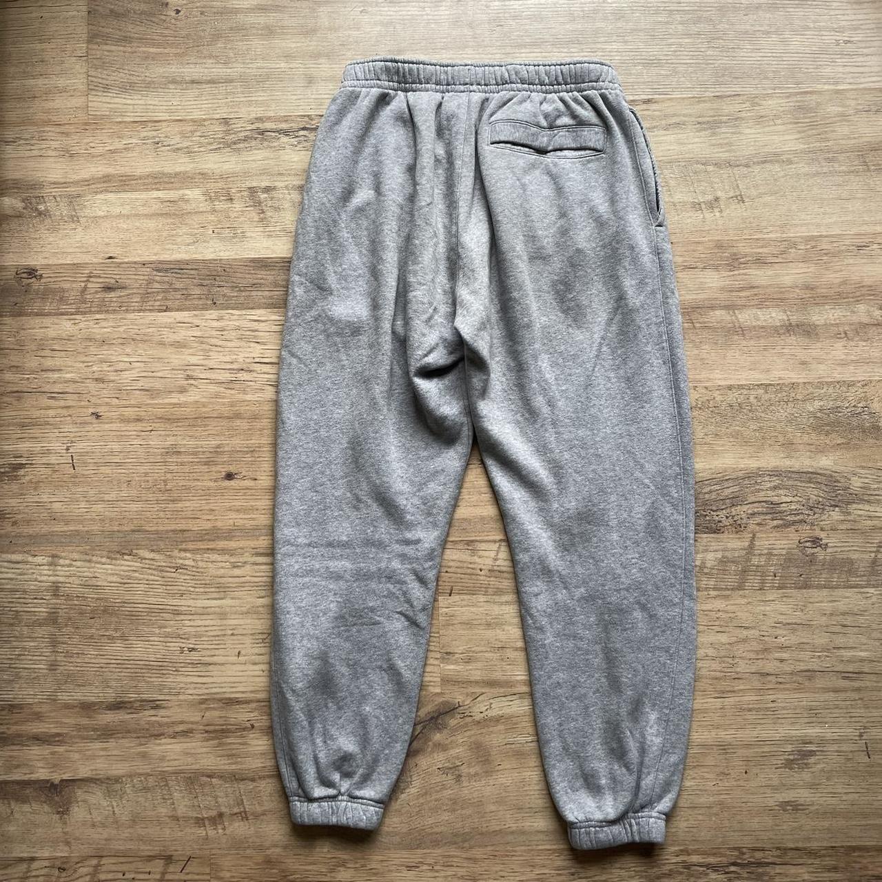 mens nike club joggers grey