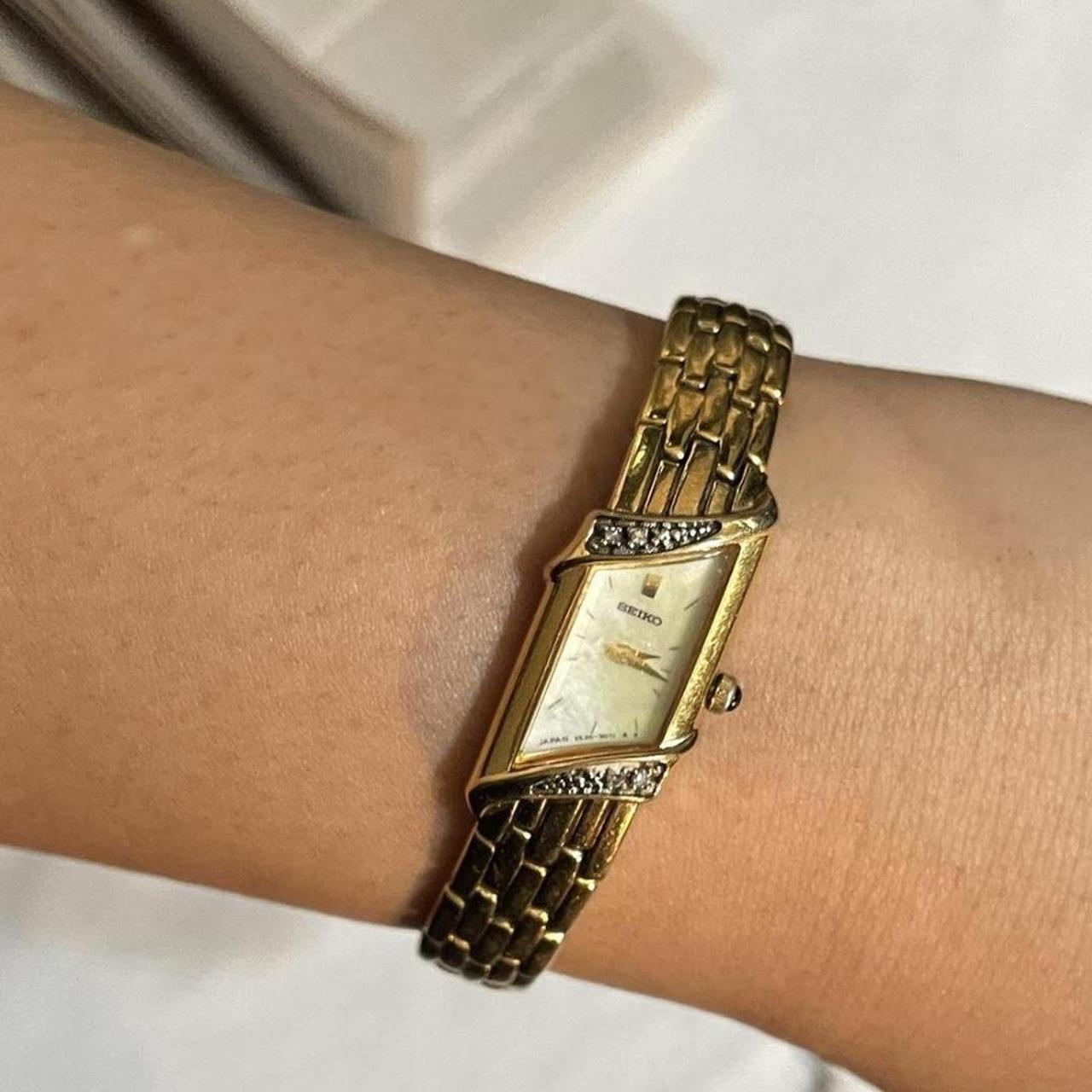 item listed by alame_khyal