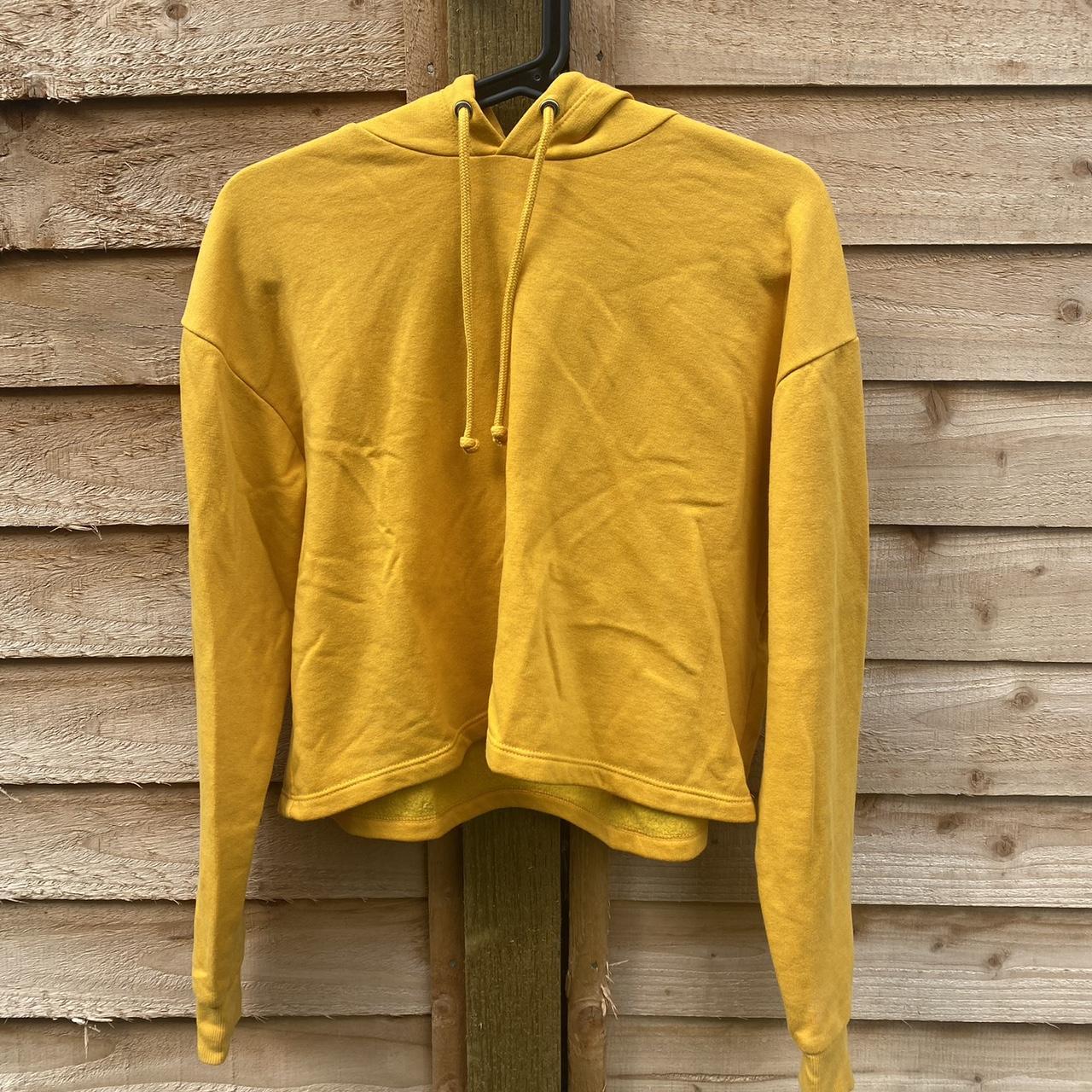 CROPPED YELLOW HOODIE!! Perfect for spring &... Depop