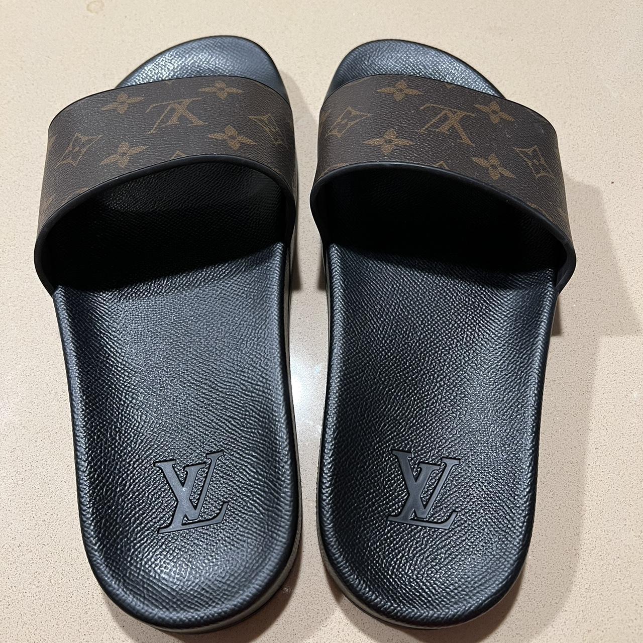 Louis Vuitton Waterfront Mule Black Slides! Super - Depop
