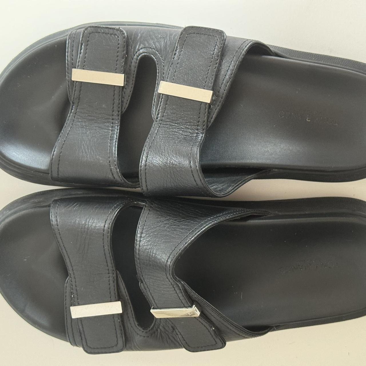 Tony bianco 2024 black slides