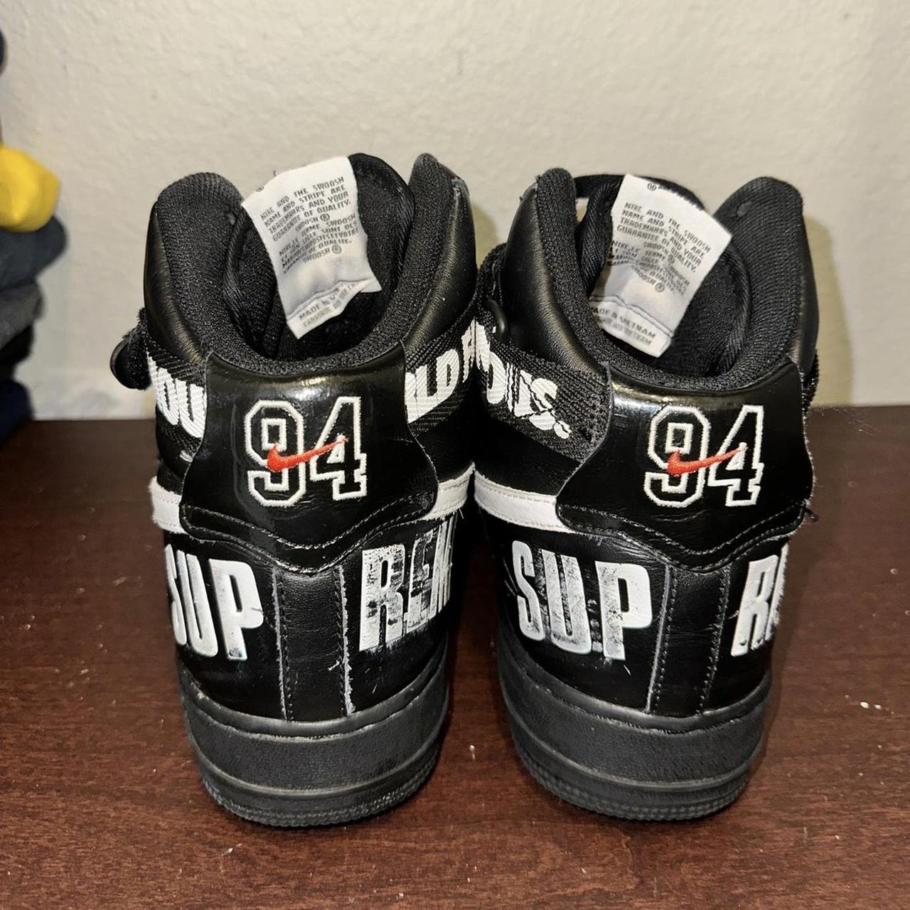 Supreme Air Force 1 Black Sz10 Lightly used with og - Depop