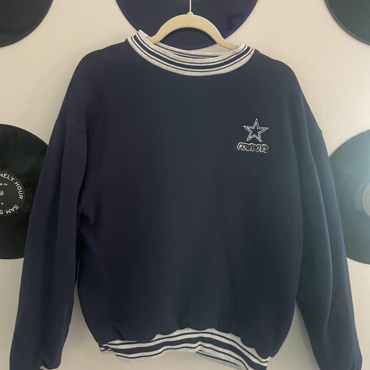 VINTAGE double lined Cowboys crewneck , Size large