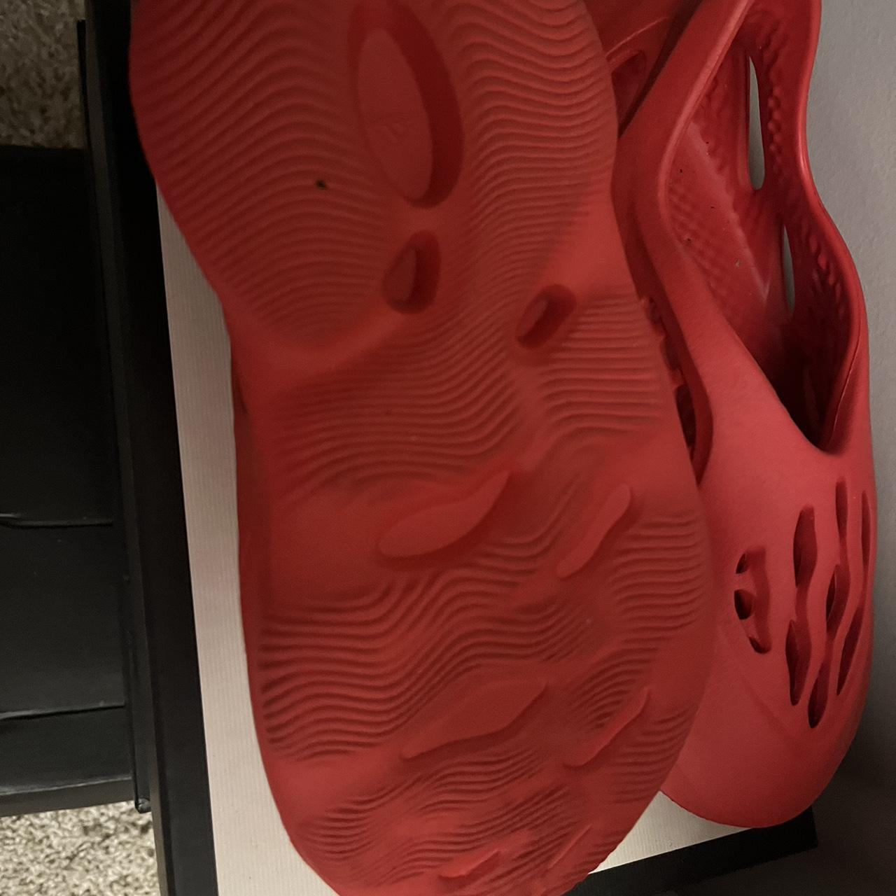 yeezy slippers foam