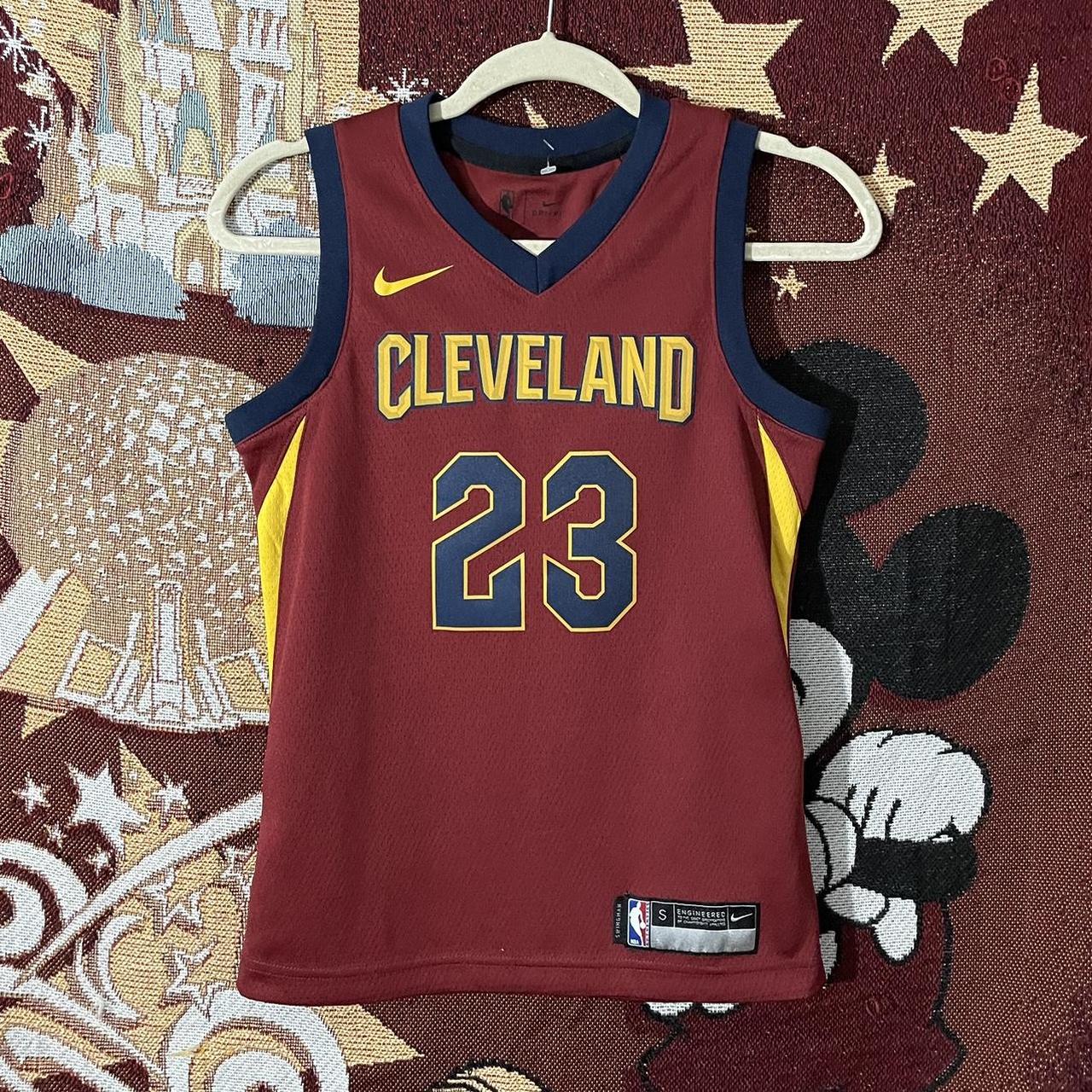 item listed by eastcoastthriftsquad
