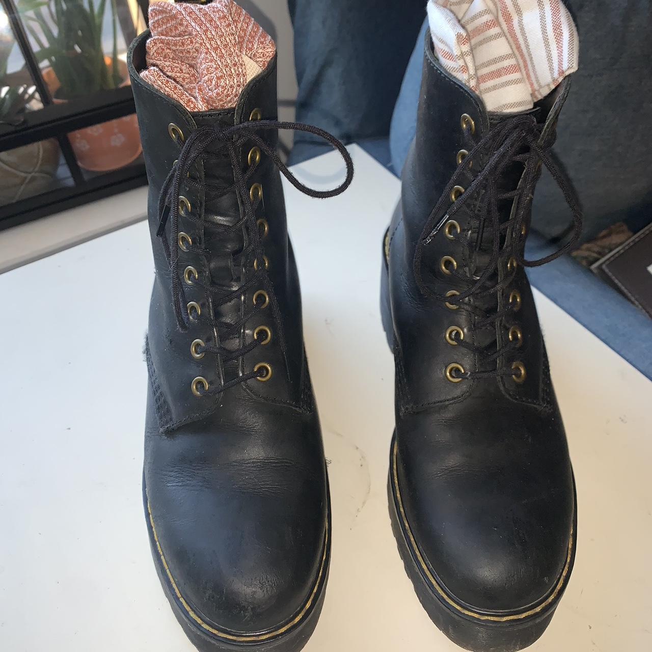 Dr martens heeled outlet boots