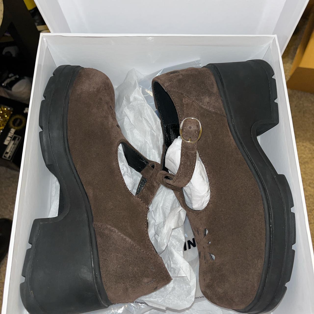 UNIF COMMA SHOE, worn only to try on. Still in box,...